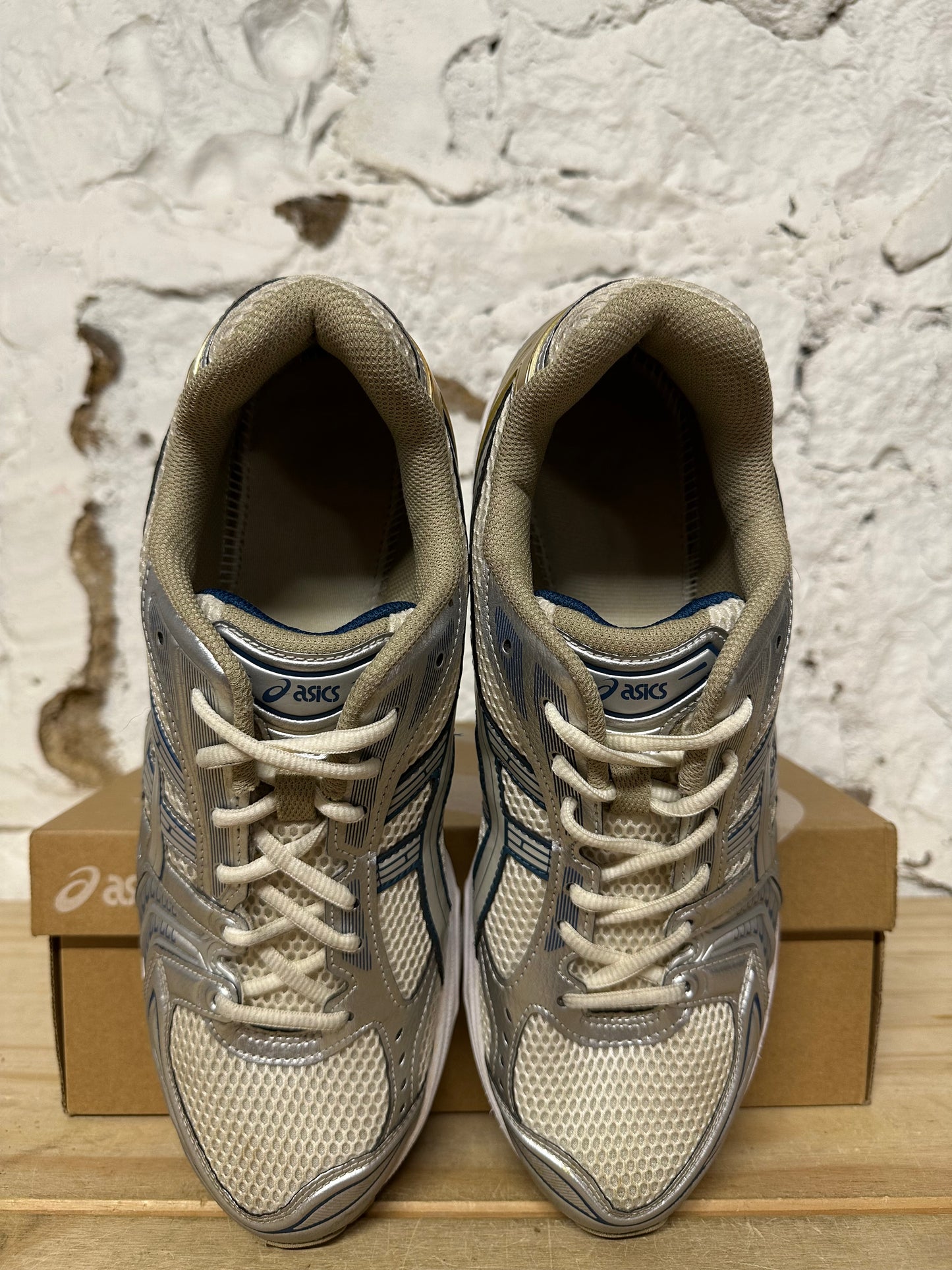 Asics Gel-Kayano 14 Cream Silver Sz 11.5