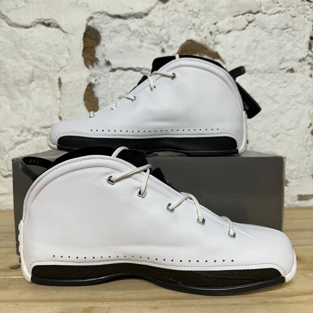 Jordan 18.5 OG White Black Chrome Sz 10 DS