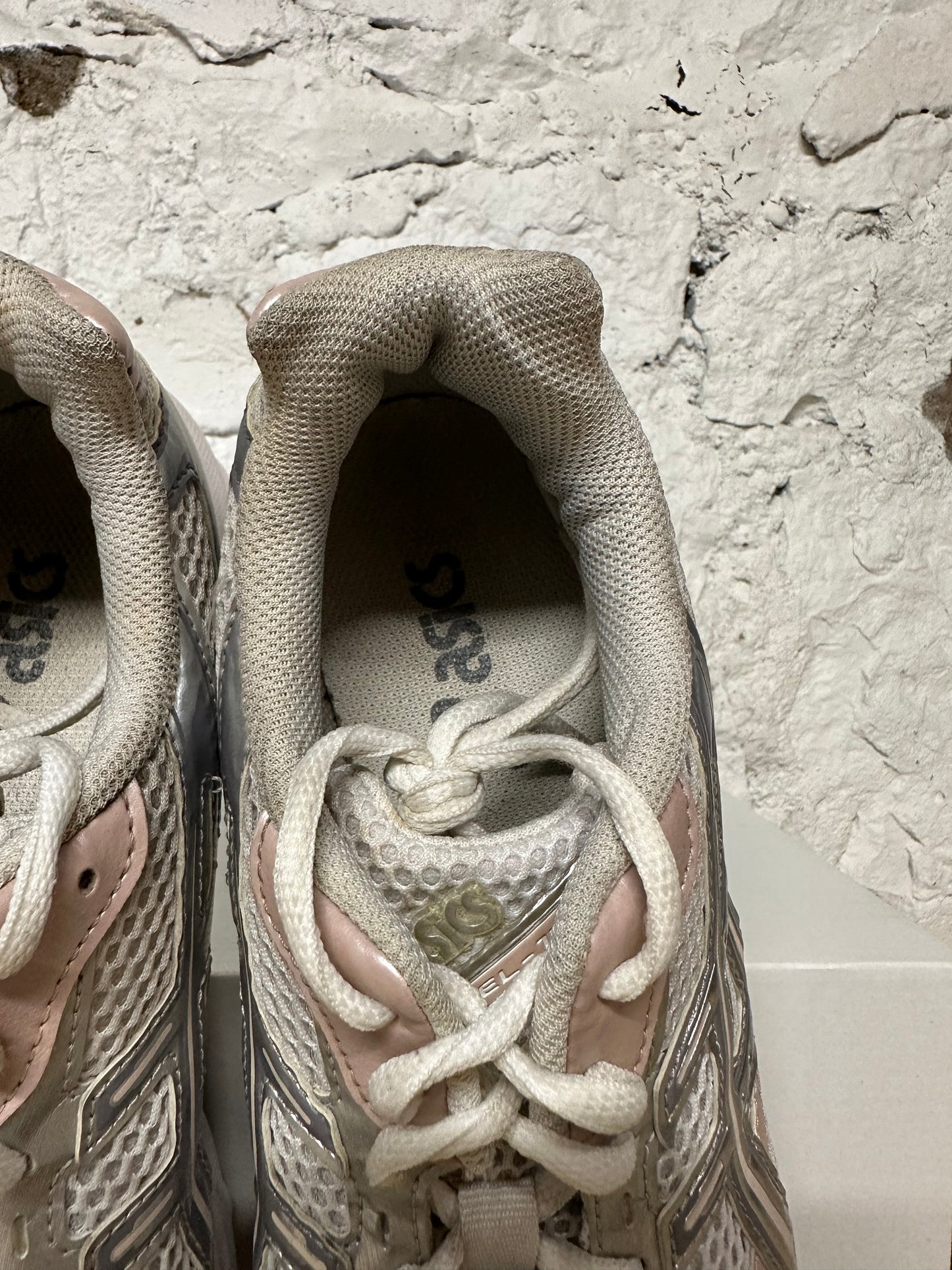 Asics Gel-1130 White Neutral Pink Sz 7.5 (9W)