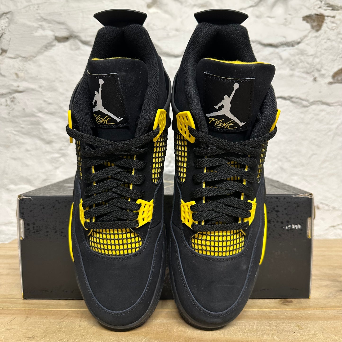Air Jordan 4 Yellow Thunder Sz 12 DS