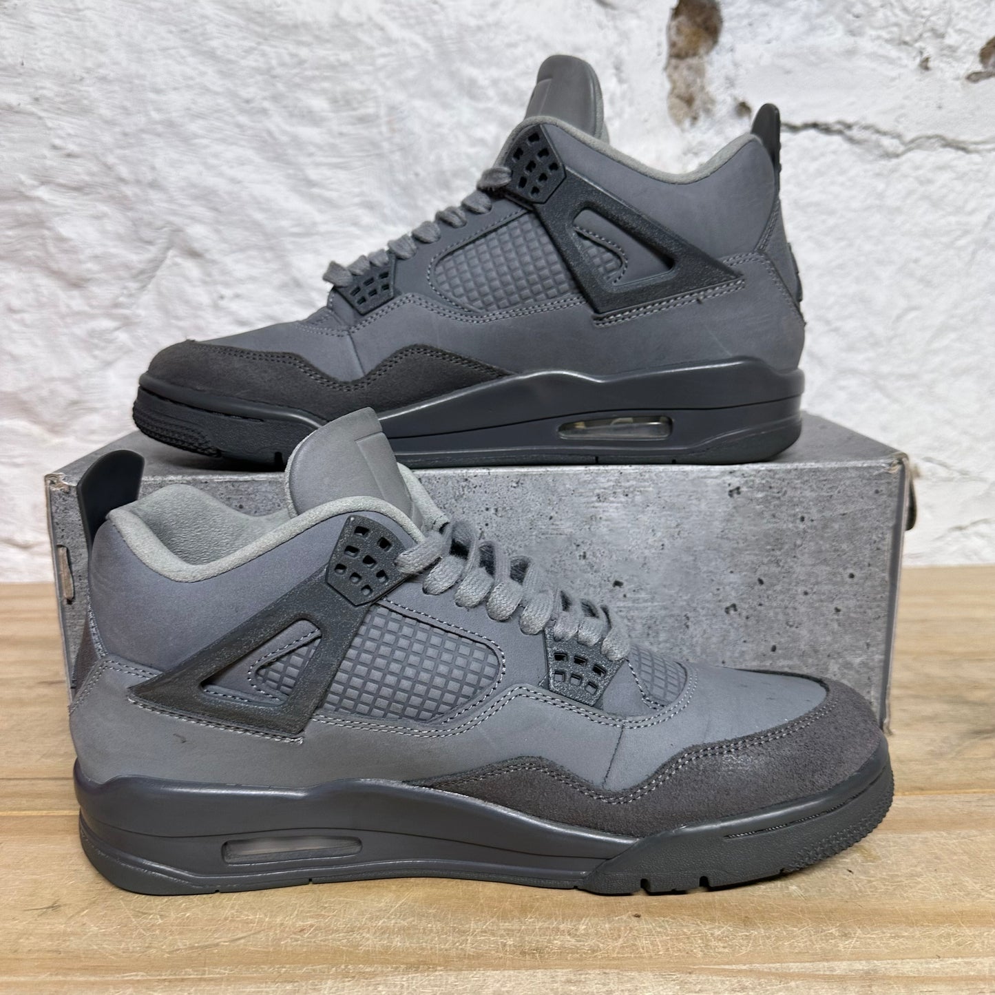 Air Jordan 4 Wet Cement Sz 9.5