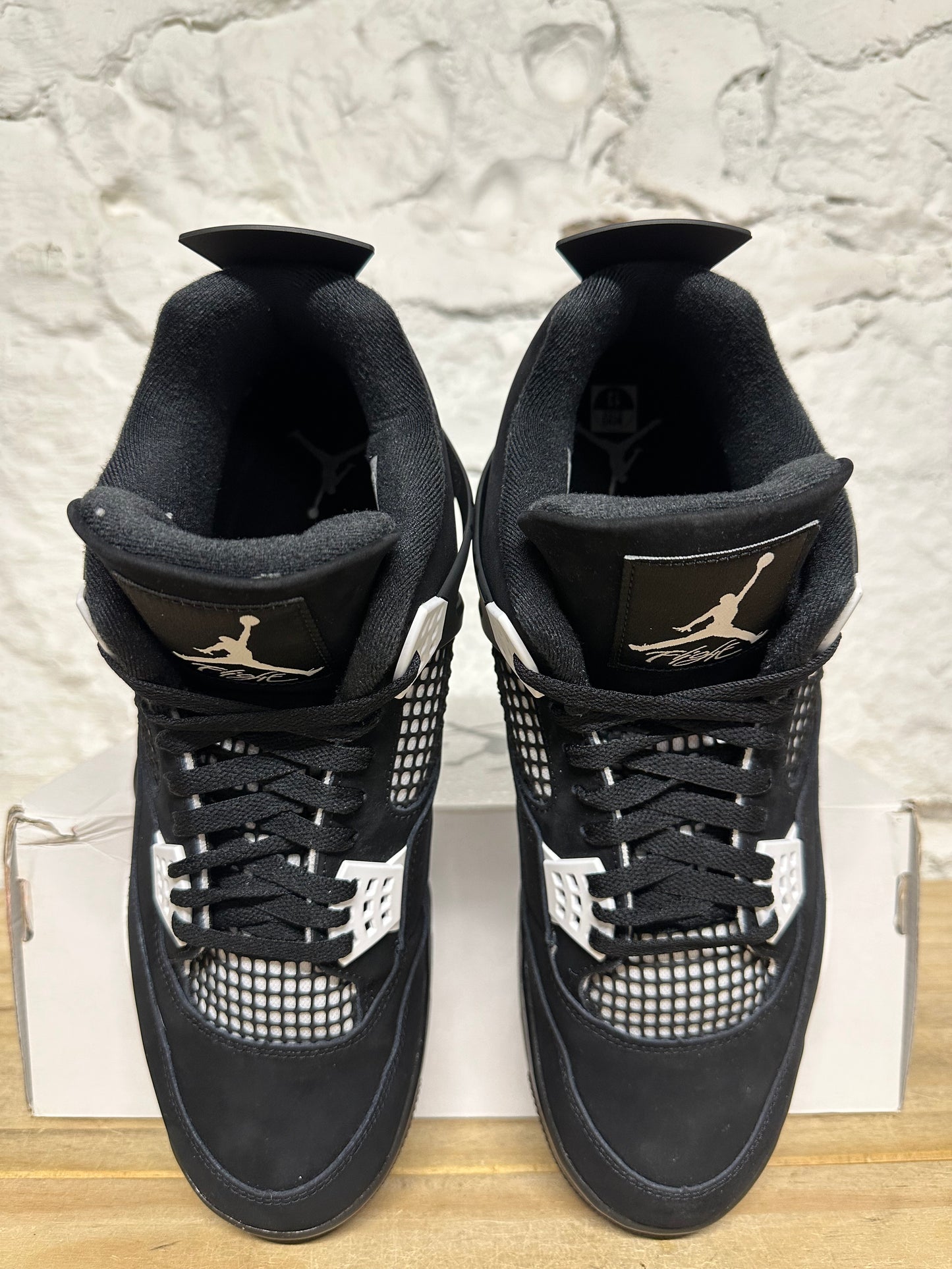 Air Jordan 4 White Thunder Sz 13