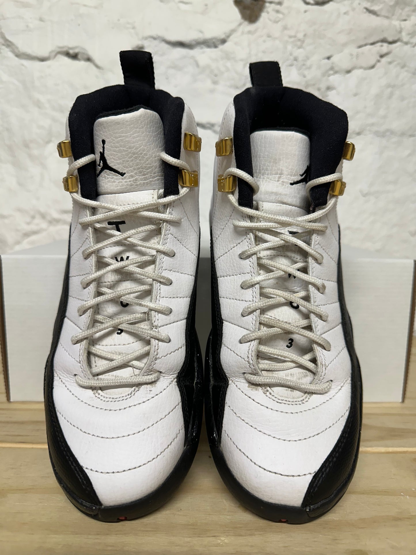 Air Jordan 12 Taxi Sz 6Y