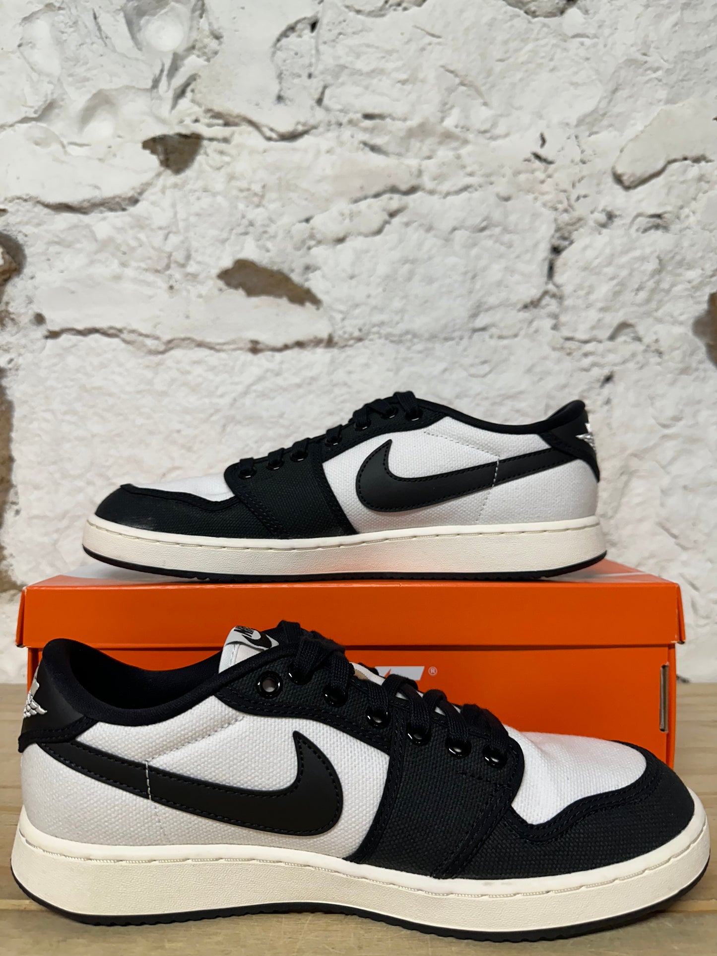 Air Jordan 1 AJKO Low Black White Sz 8.5