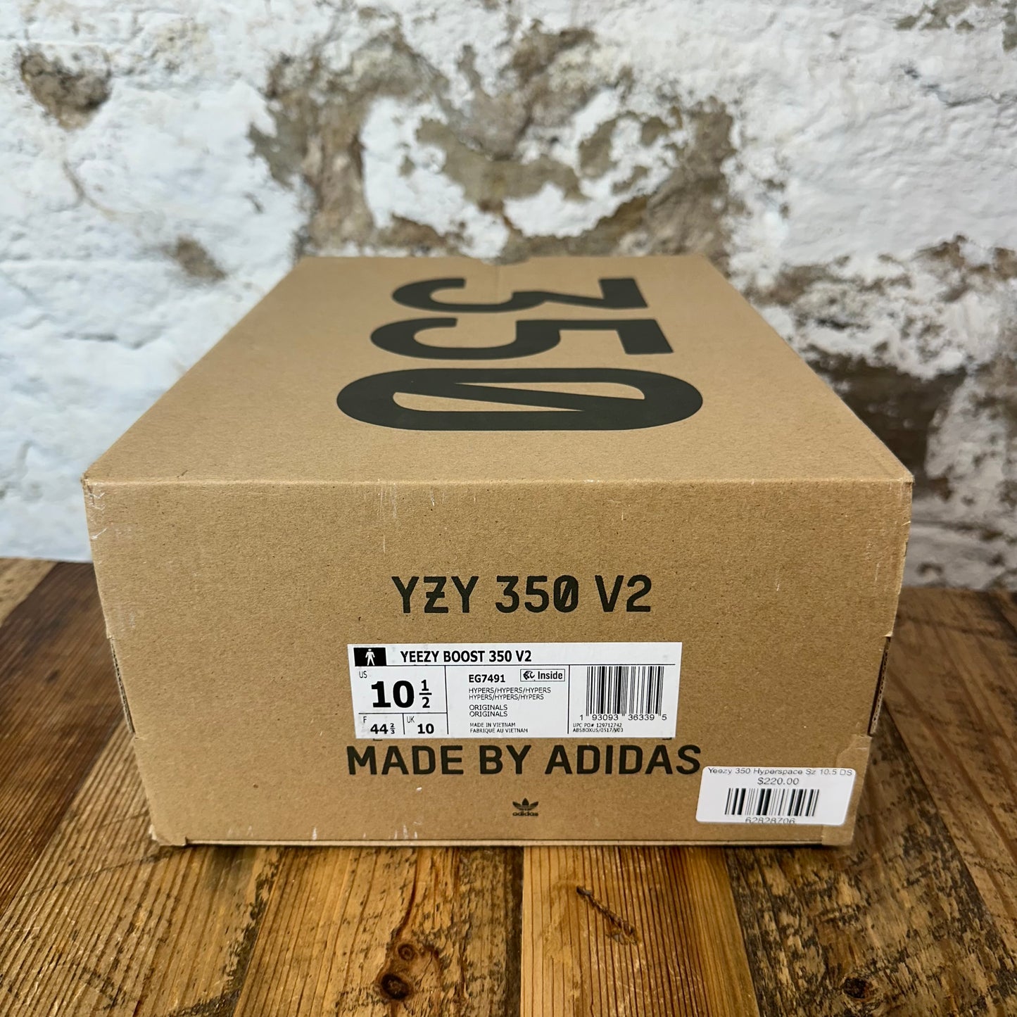 Yeezy 350 Hyperspace Sz 10.5 DS