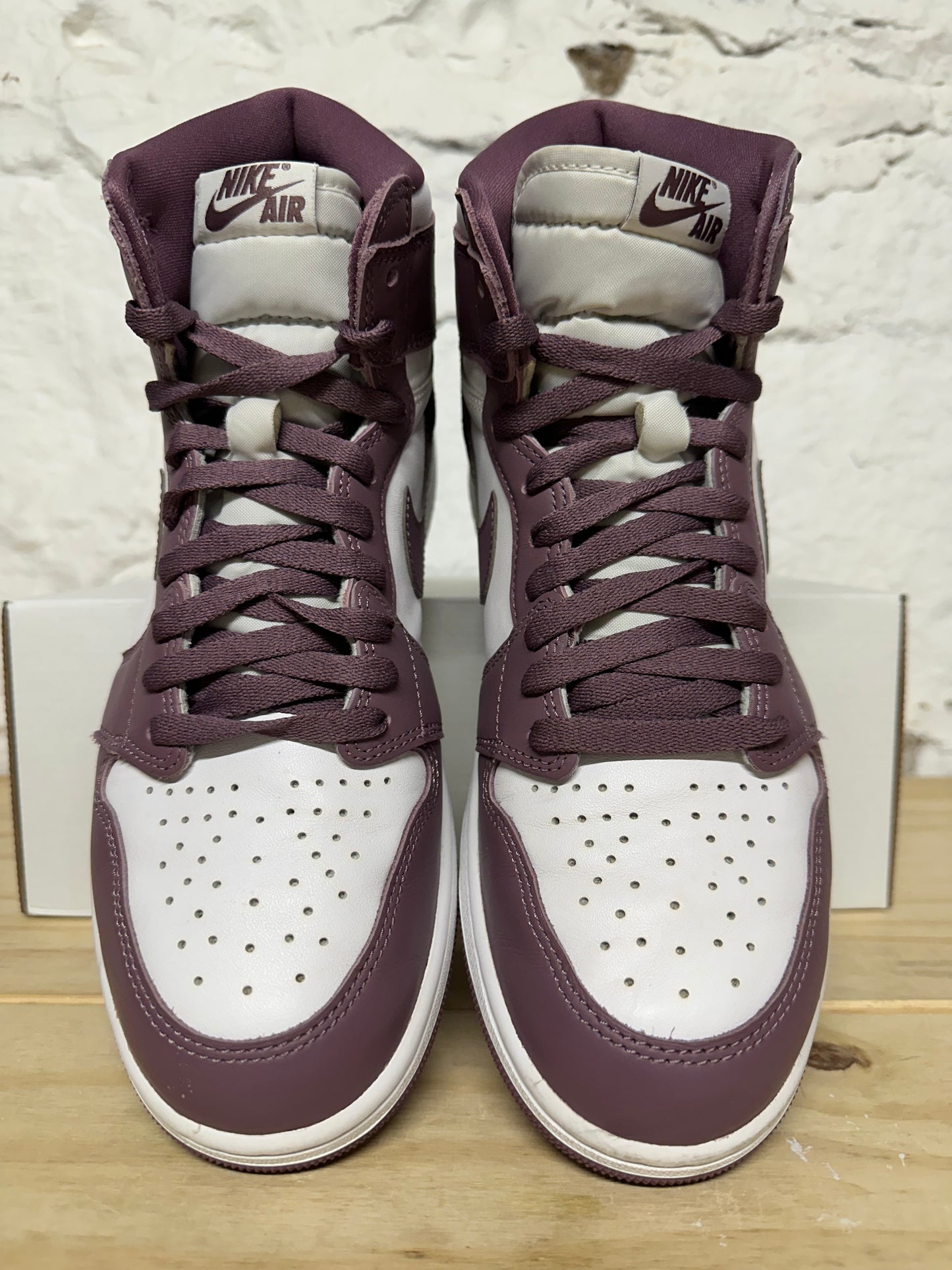 Air Jordan 1 High Mauve Sz 11