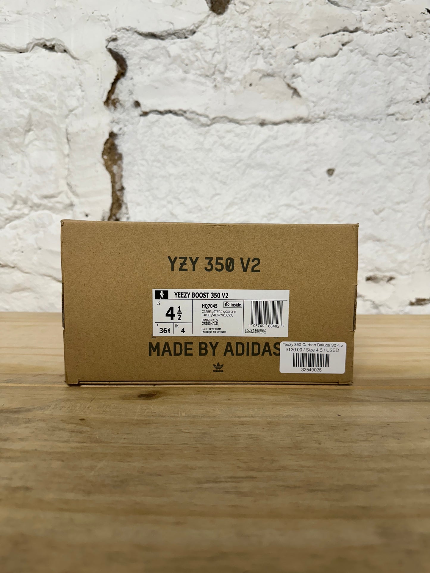 Yeezy 350 V2 Carbon Beluga Sz 4.5