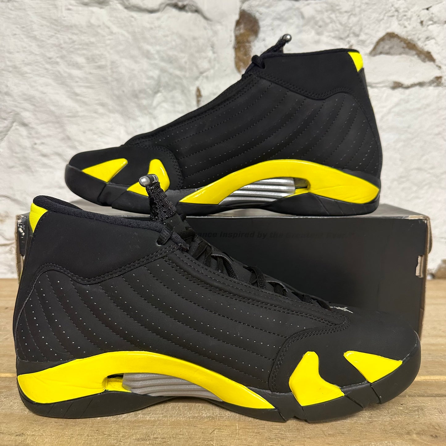 Air Jordan 14 Thunder Sz 10