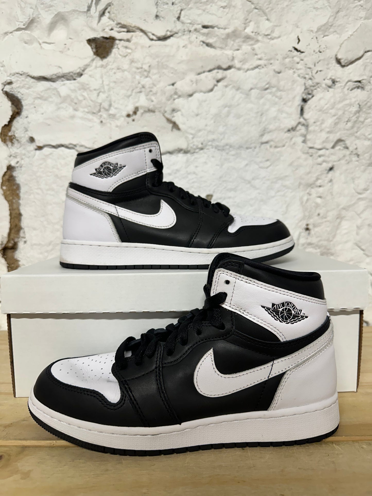 Air Jordan 1 High Black White Sz 6.5Y