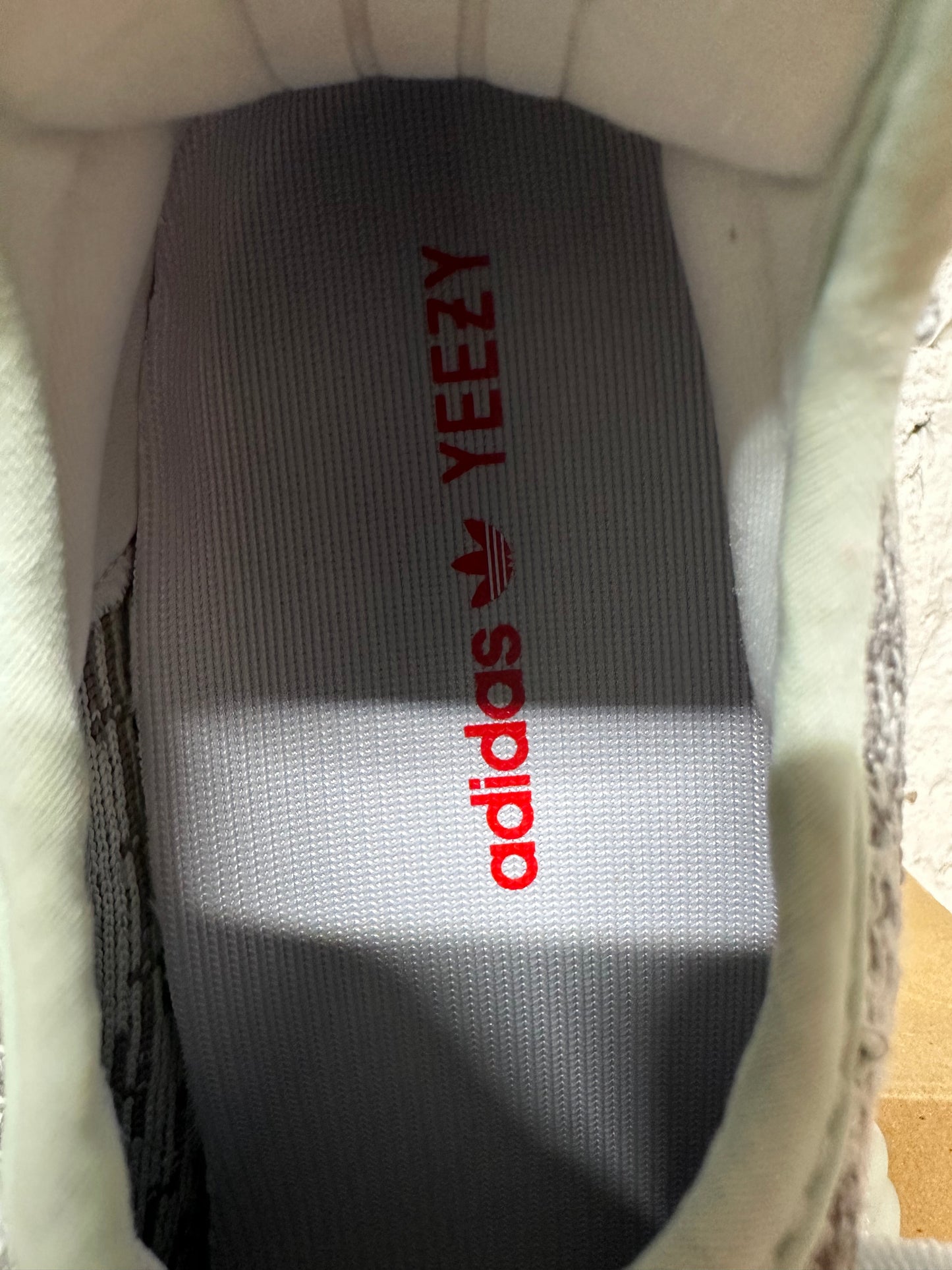 Yeezy 350 V2 Blue Tint Sz 11 DS