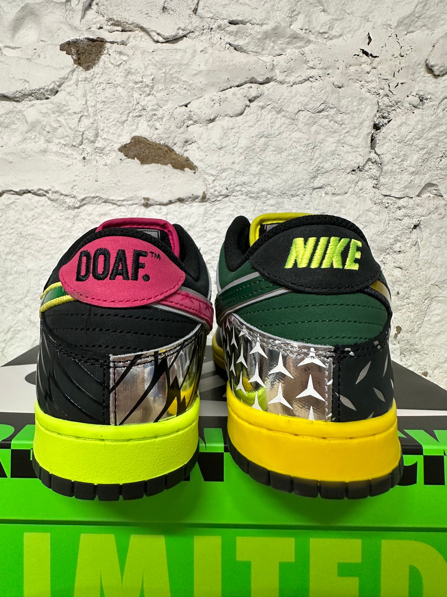 Nike Dunk Low Oregon What The Duck Home Sz 11 DS