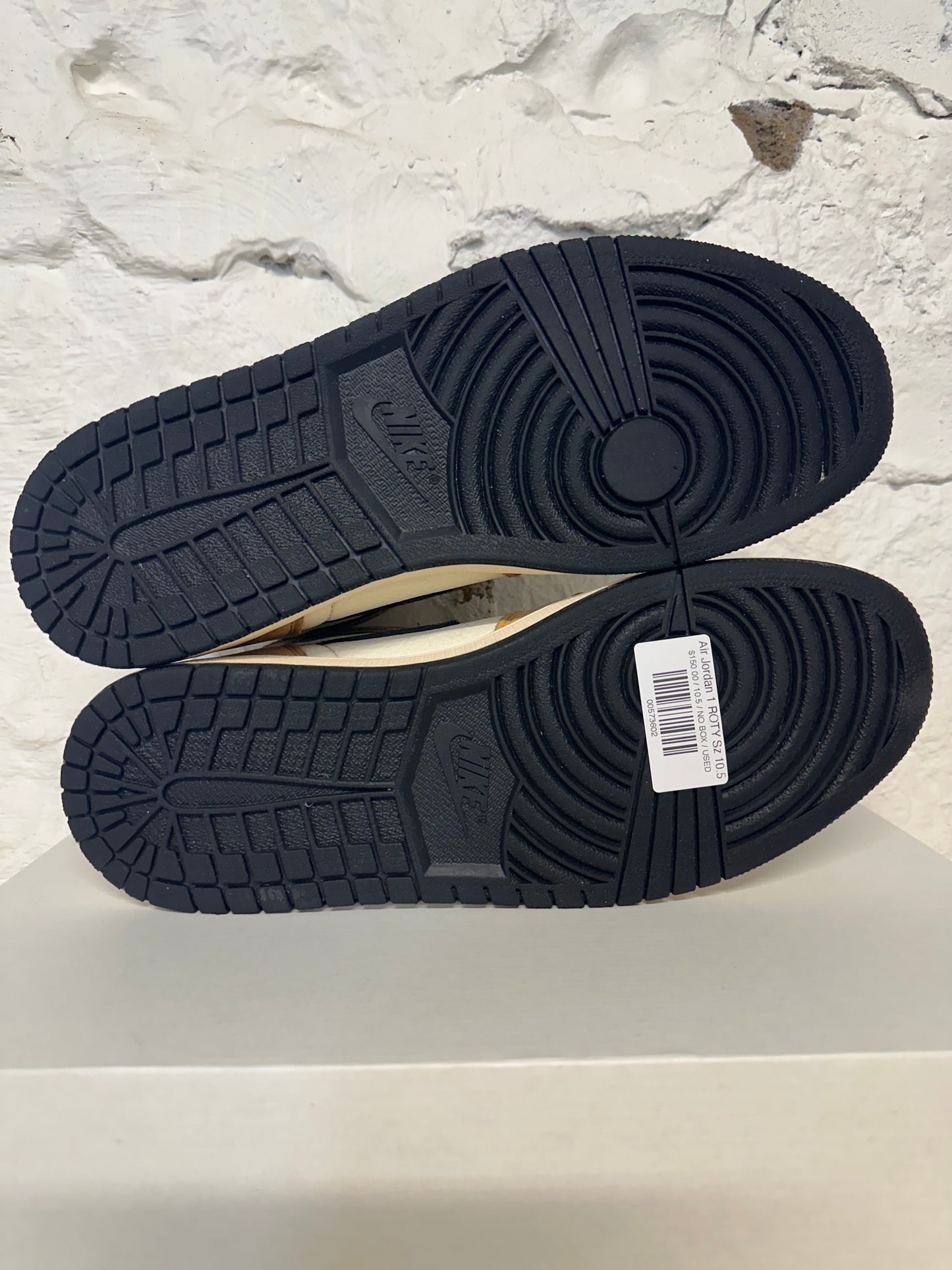 Air Jordan 1 High Rookie of the Year Sz 10.5