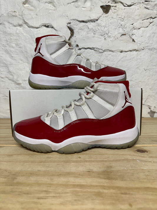 Air Jordan 11 High Cherry Sz 9