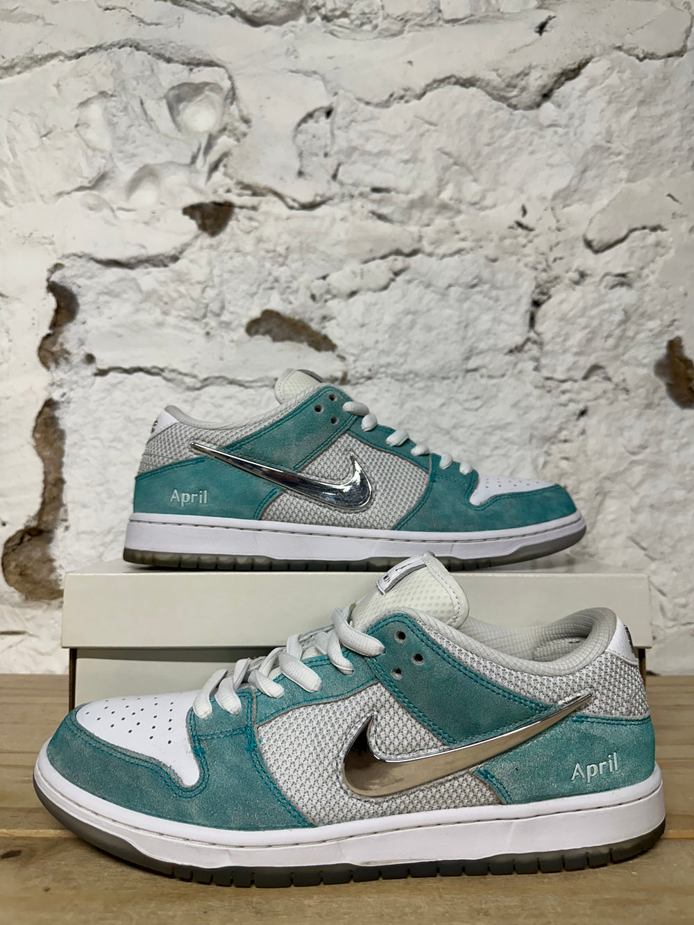 Nike SB Dunk Low April Skateboards Turbo Green Sz 11