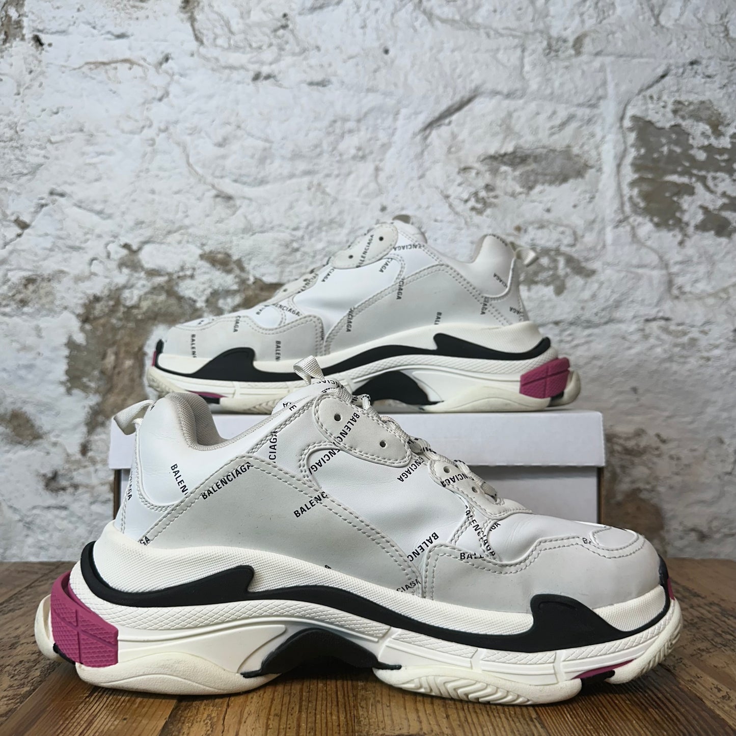 Balenciaga Triple S Spellout White Black Pink Sneaker Sz 12 (45)
