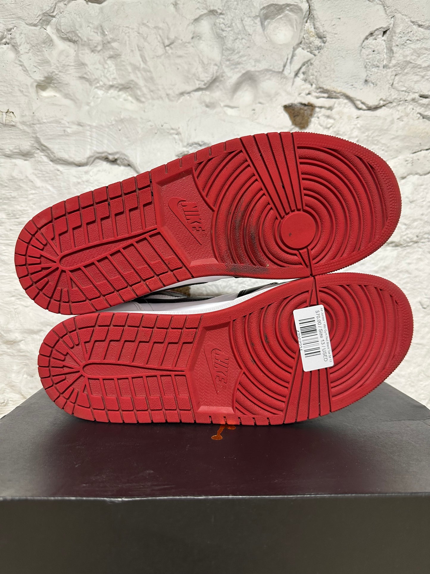 Air Jordan 1 Mid Gym Red Black Toe Sz 13