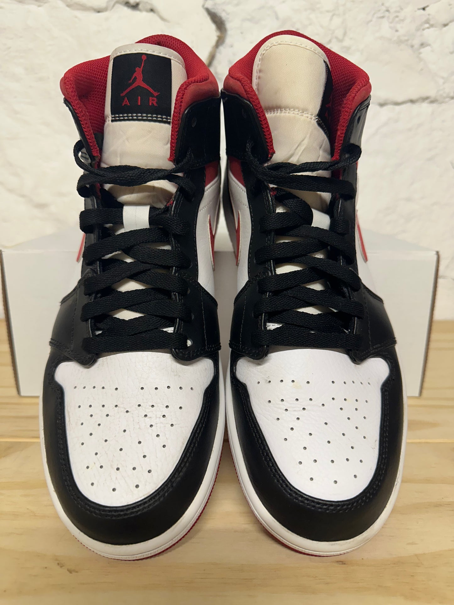 Air Jordan 1 Mid Black Gym Red Sz 11