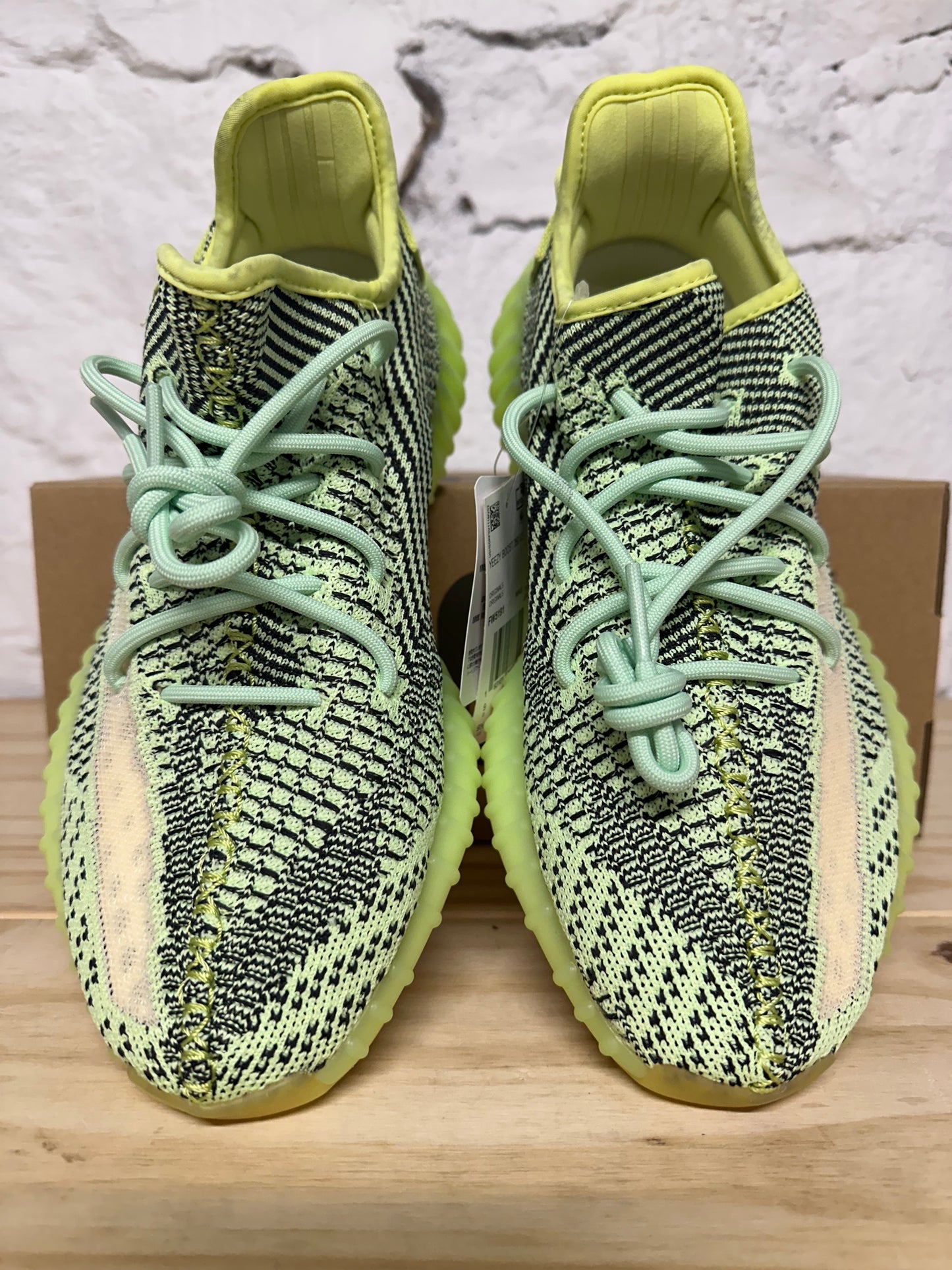 Yeezy 350 V2 Yeezreel (2019) Sz 9.5 DS