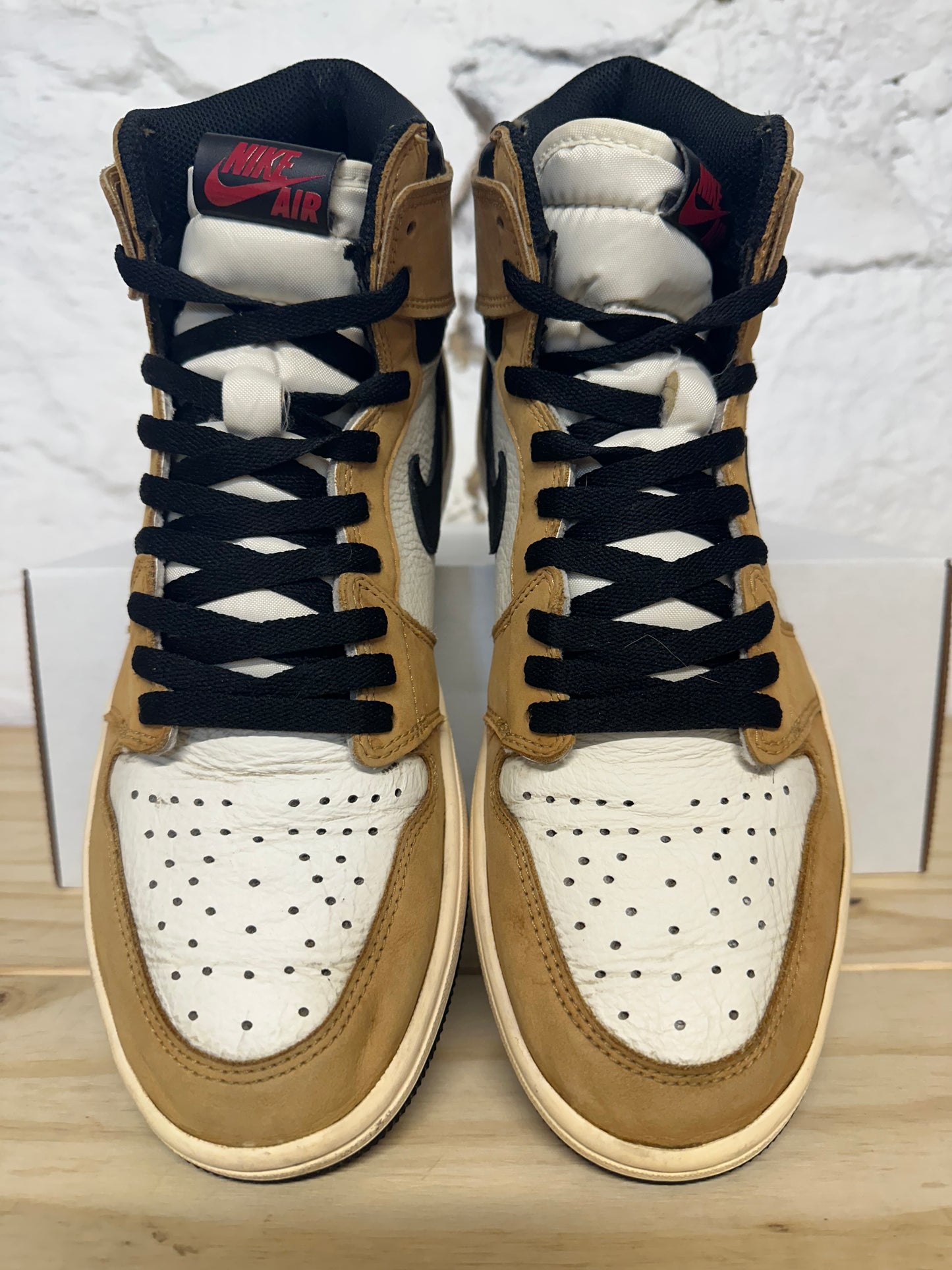 Air Jordan 1 High Rookie of the Year Sz 10.5
