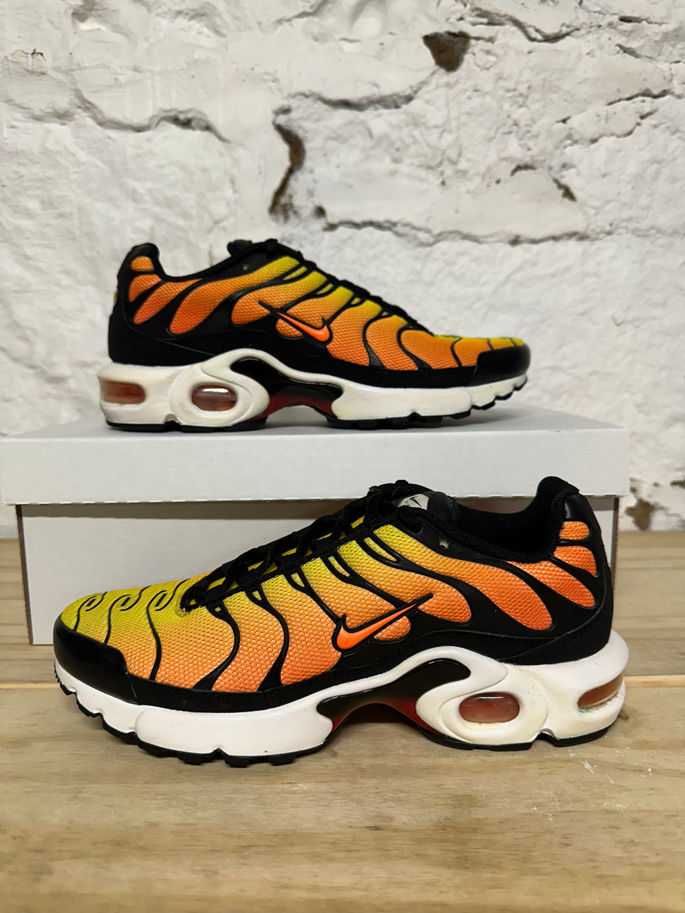 Nike Air Max Plus Sunset Sz 7Y