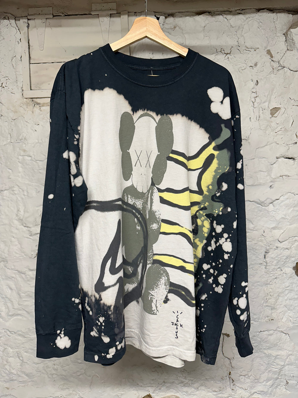 Travis Scott Kaws Fragment L/S T-Shirt Sz XL