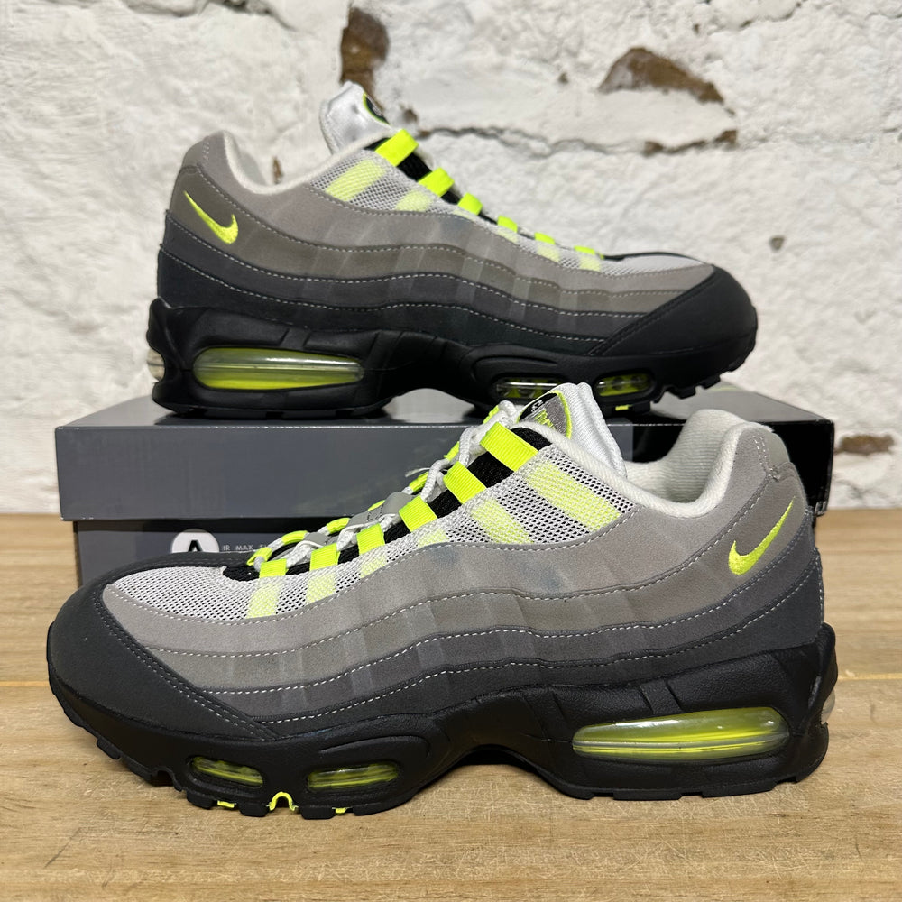 Nike Air Max 95 OG Big Bubble Neon Sz 10.5