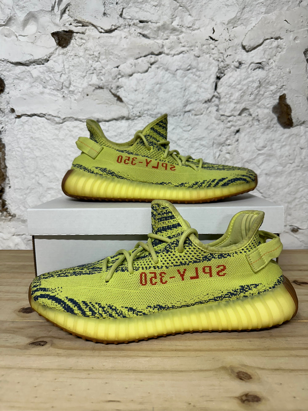 Yeezy 350 V2 Frozen Yellow Sz 12