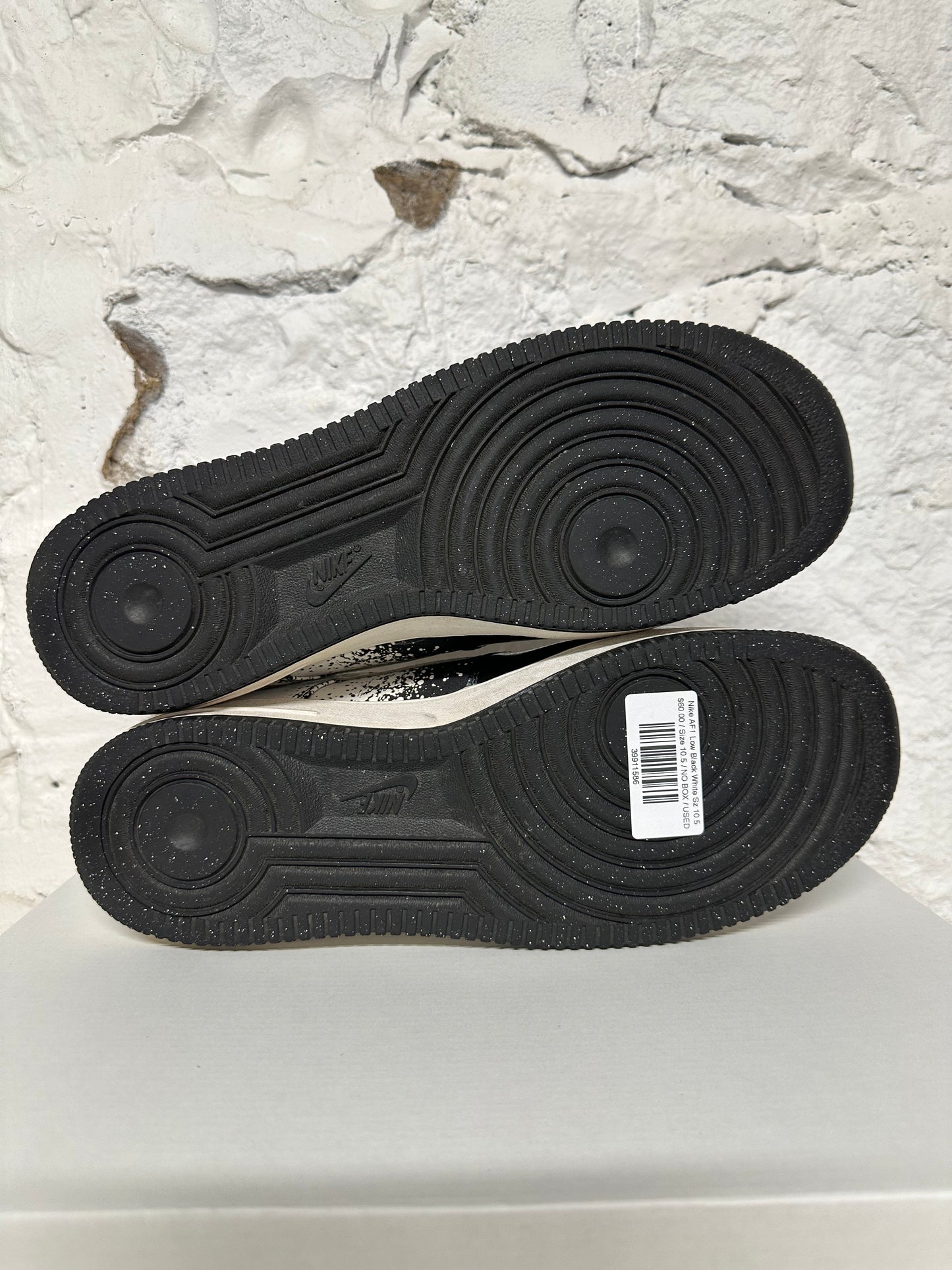 Nike Air Force 1 Low Black White Sz 10.5