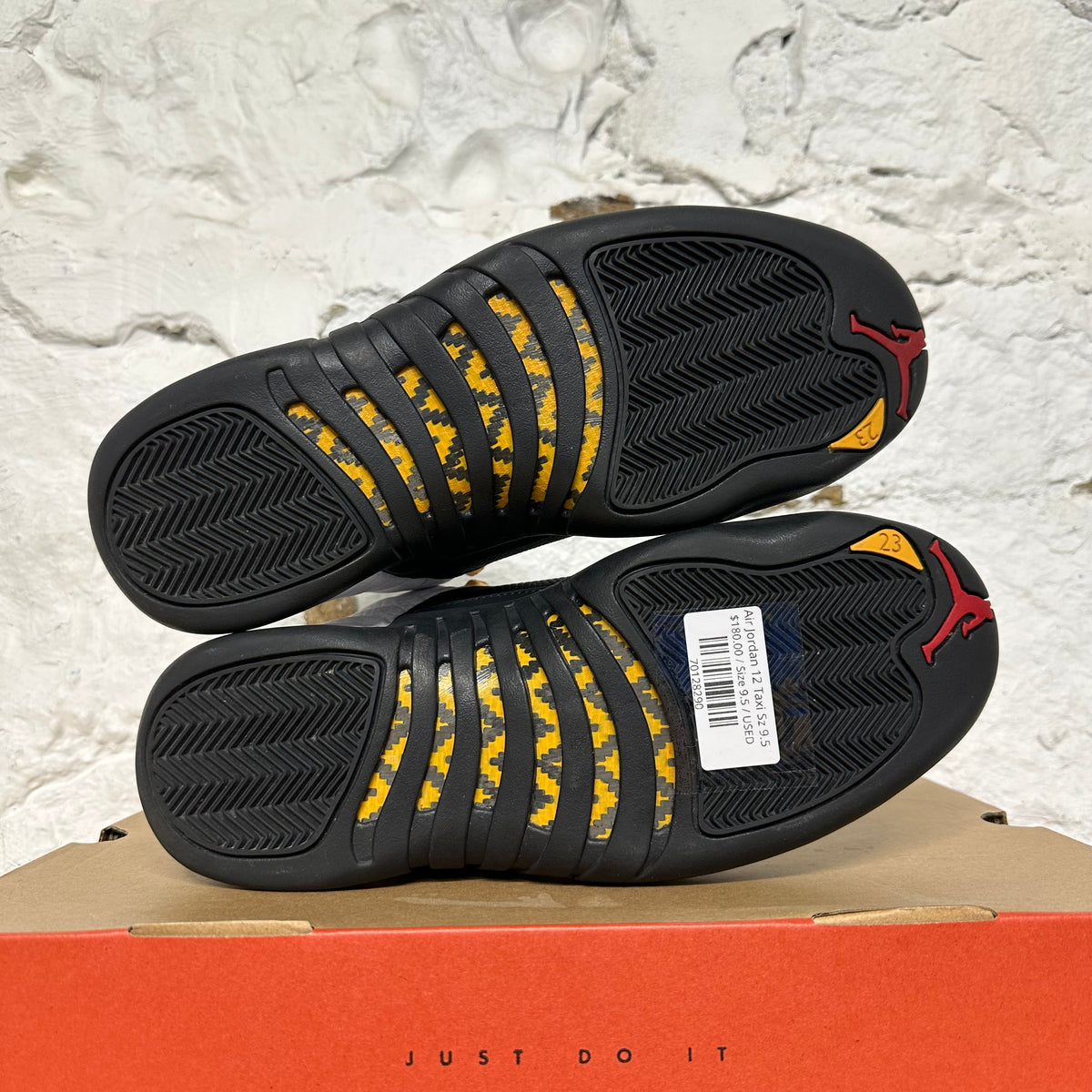 Air Jordan 12 Taxi Sz 9.5