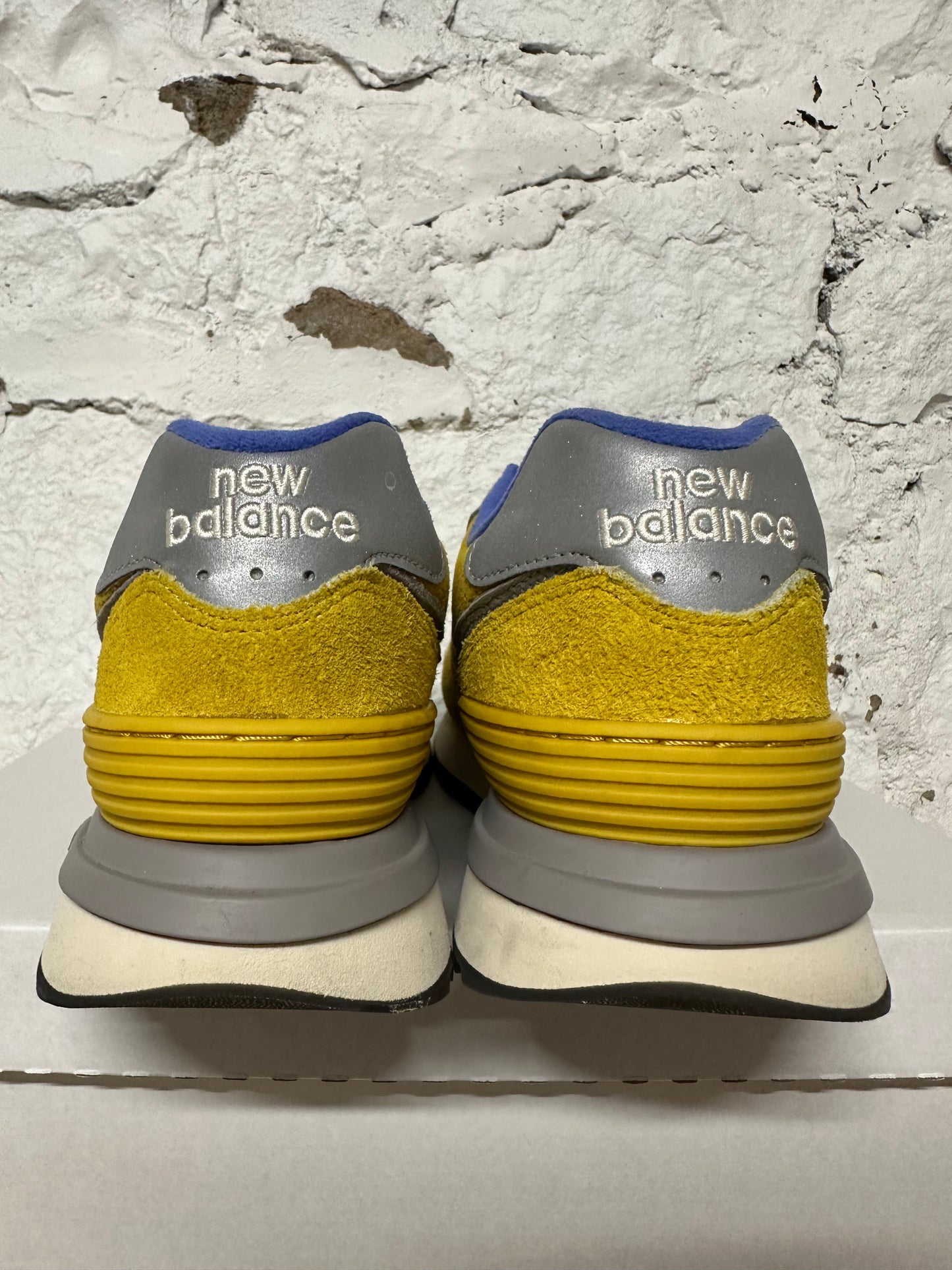 New Balance 574 Bodega Arrival Sz 11