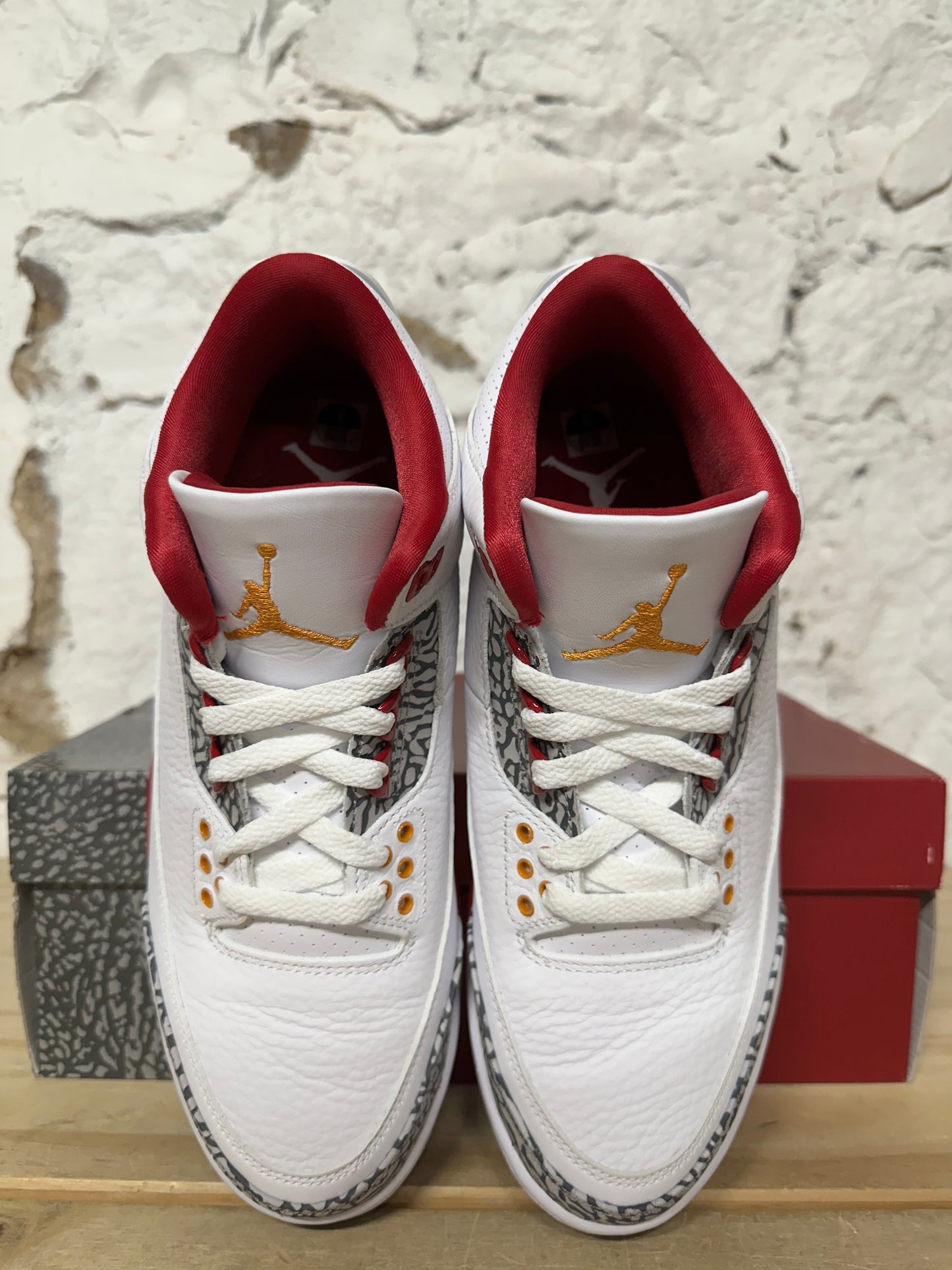 Air Jordan 3 Cardinal Sz 8