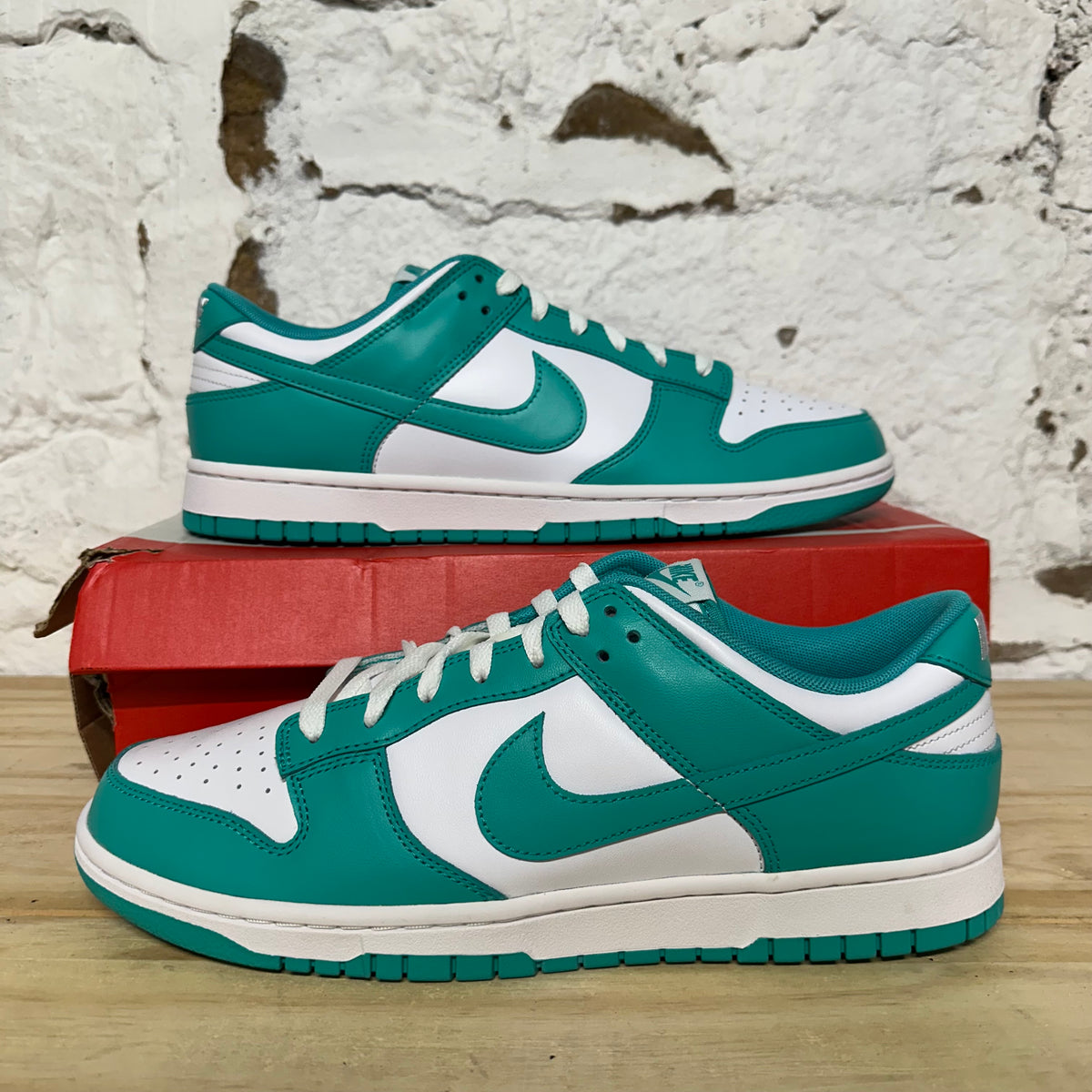 Nike Dunk Low Clear Jade Sz 11.5 DS