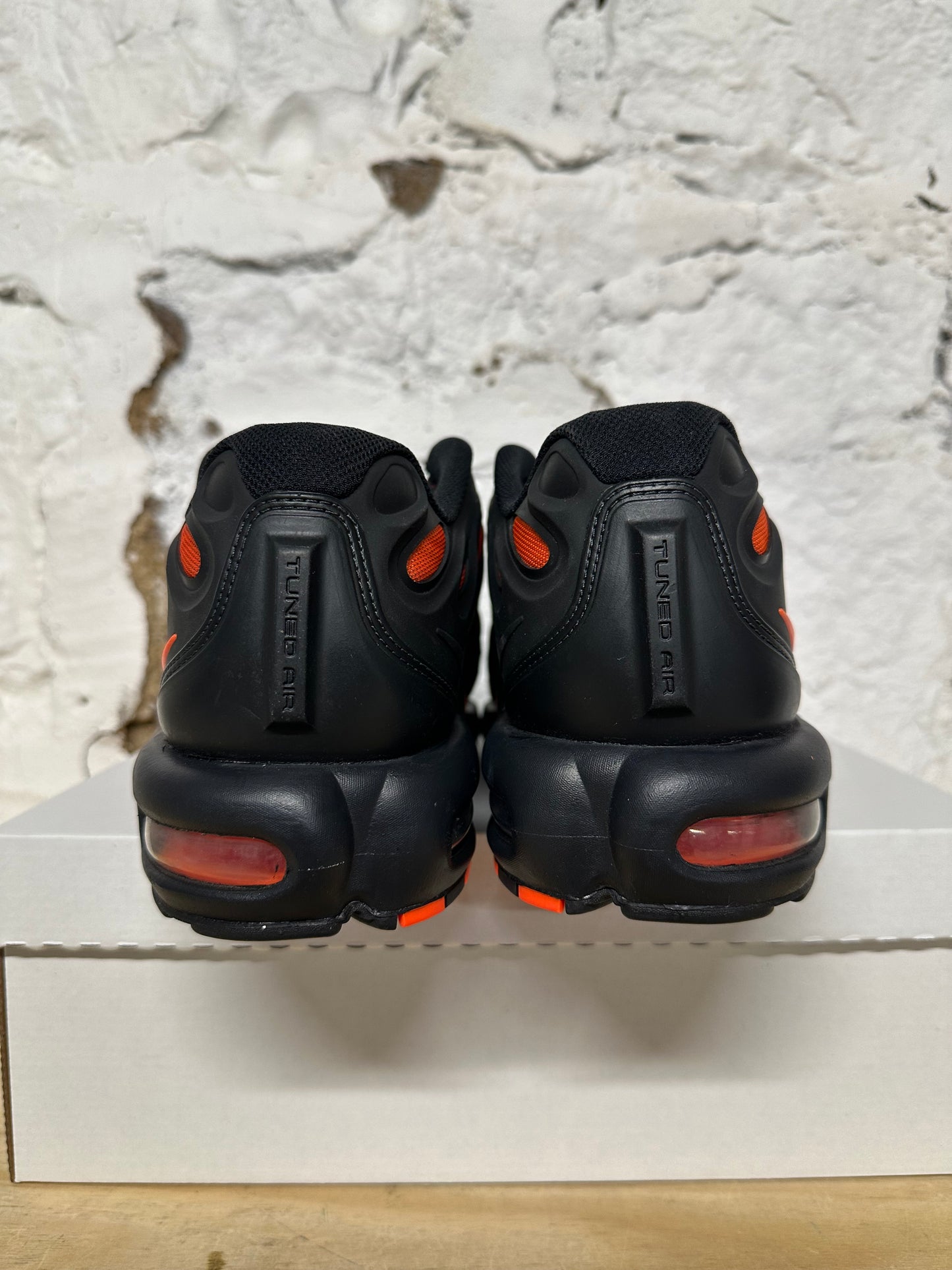 Nike Air Max Plus Drift Black Dragon Red Sz 13 DS