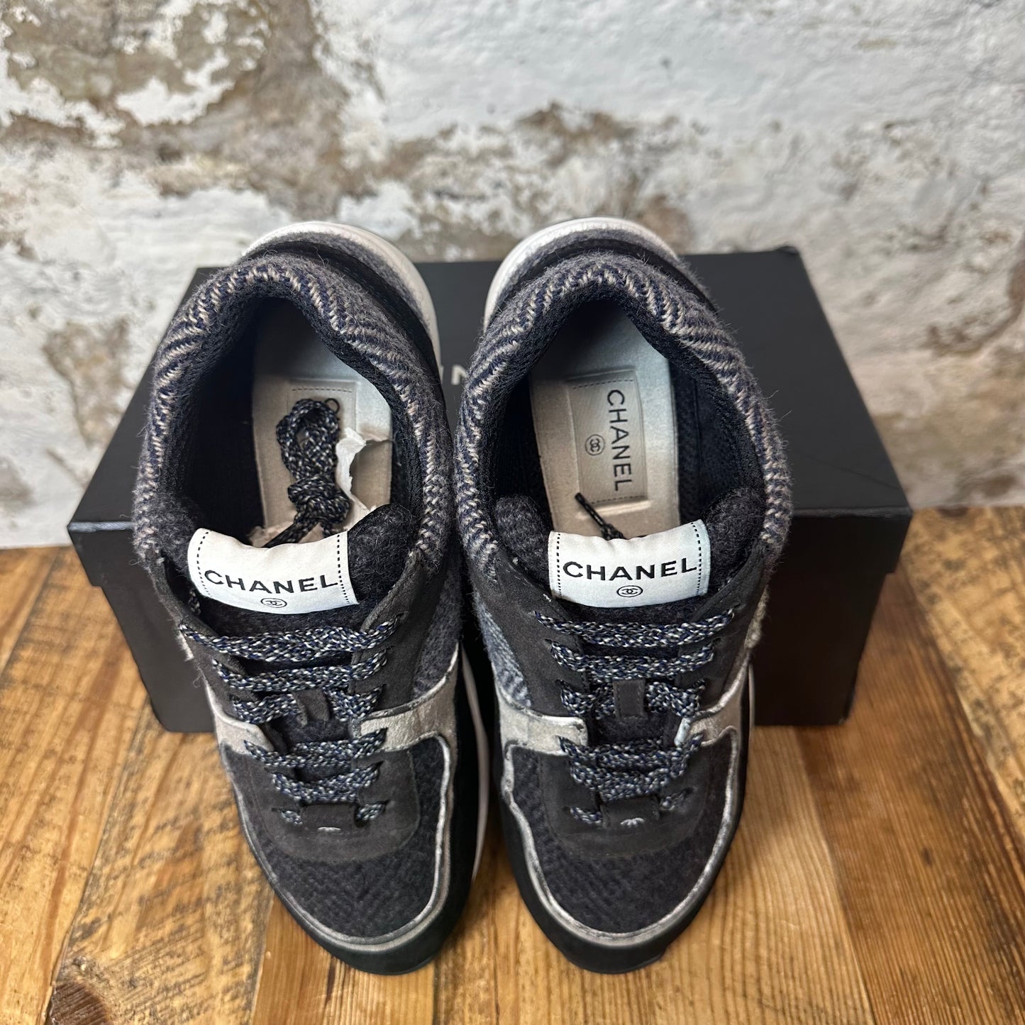 Chanel CC Black Grey Tweed Sneaker Sz 8.5 (41.5)