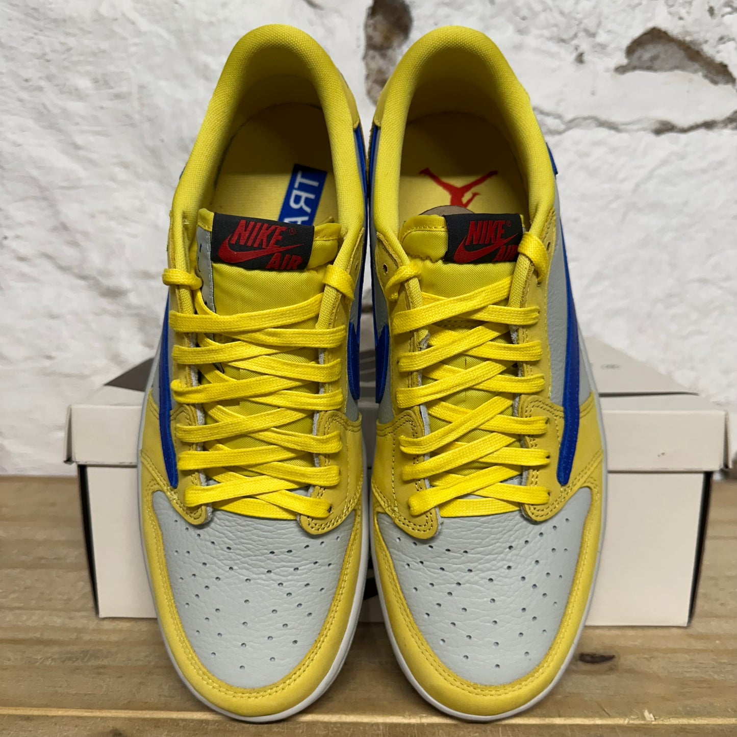 Air Jordan 1 Low Travis Scott Canary Sz 10.5W