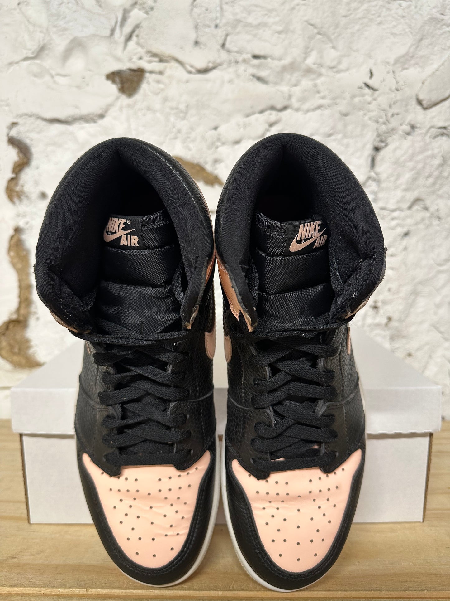 Air Jordan 1 High Crimson Tint Sz 11