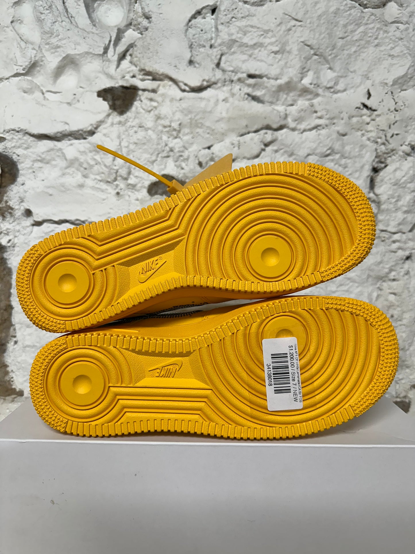 Nike Air Force 1 Low Off-White Lemonade ICA Sz 7 DS