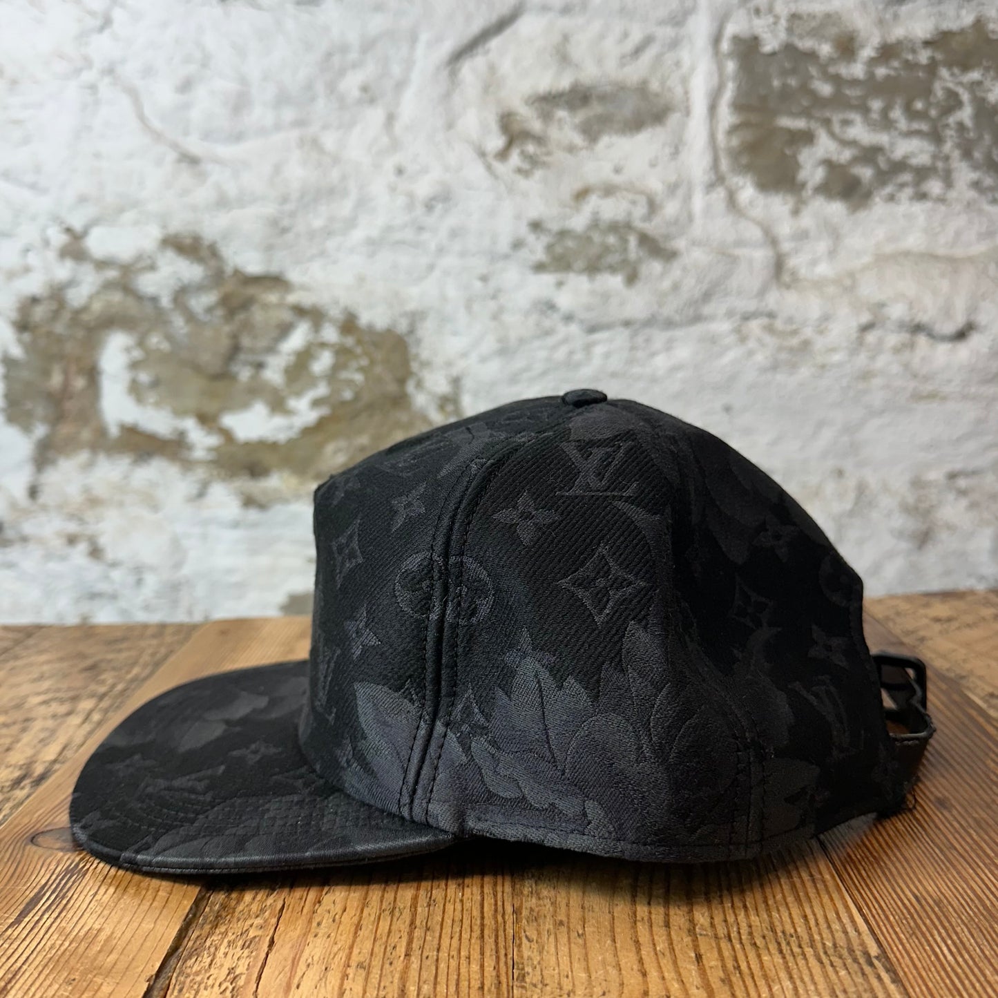 Louis Vuitton Black Grey Floral Monogram Hat Sz M