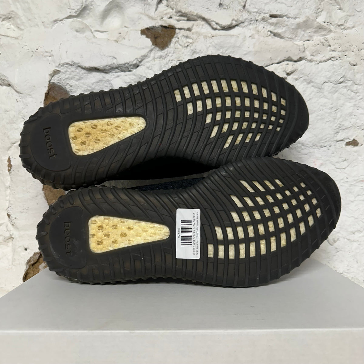 Yeezy 350 V2 Dazzling Blue Sz 13
