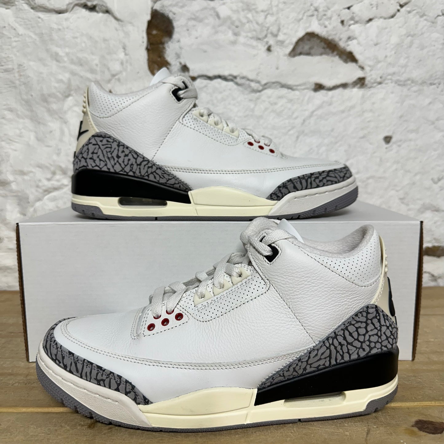 Air Jordan 3 White Cement Reimagined Sz 7.5