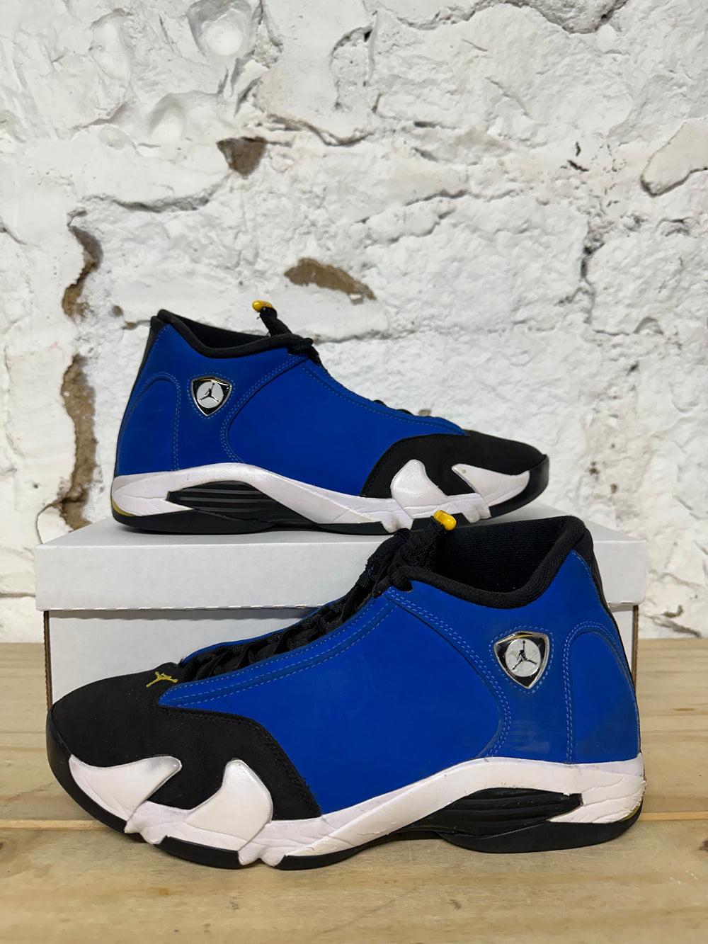 Air Jordan 14 Laney Sz 10