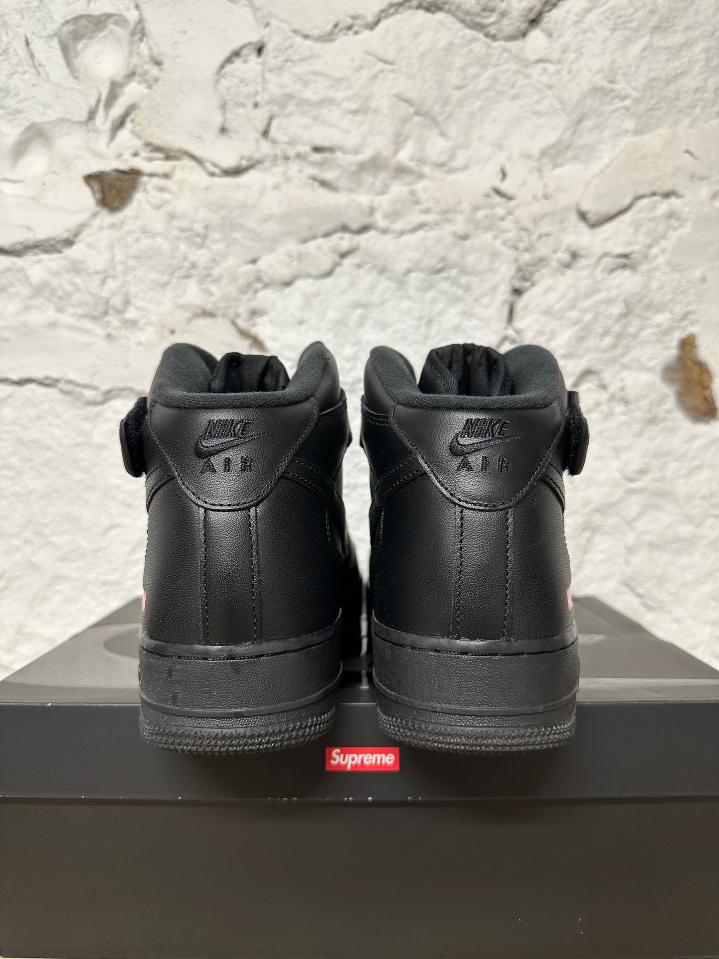 Nike Air Force 1 Mid Supreme Black Sz 11.5