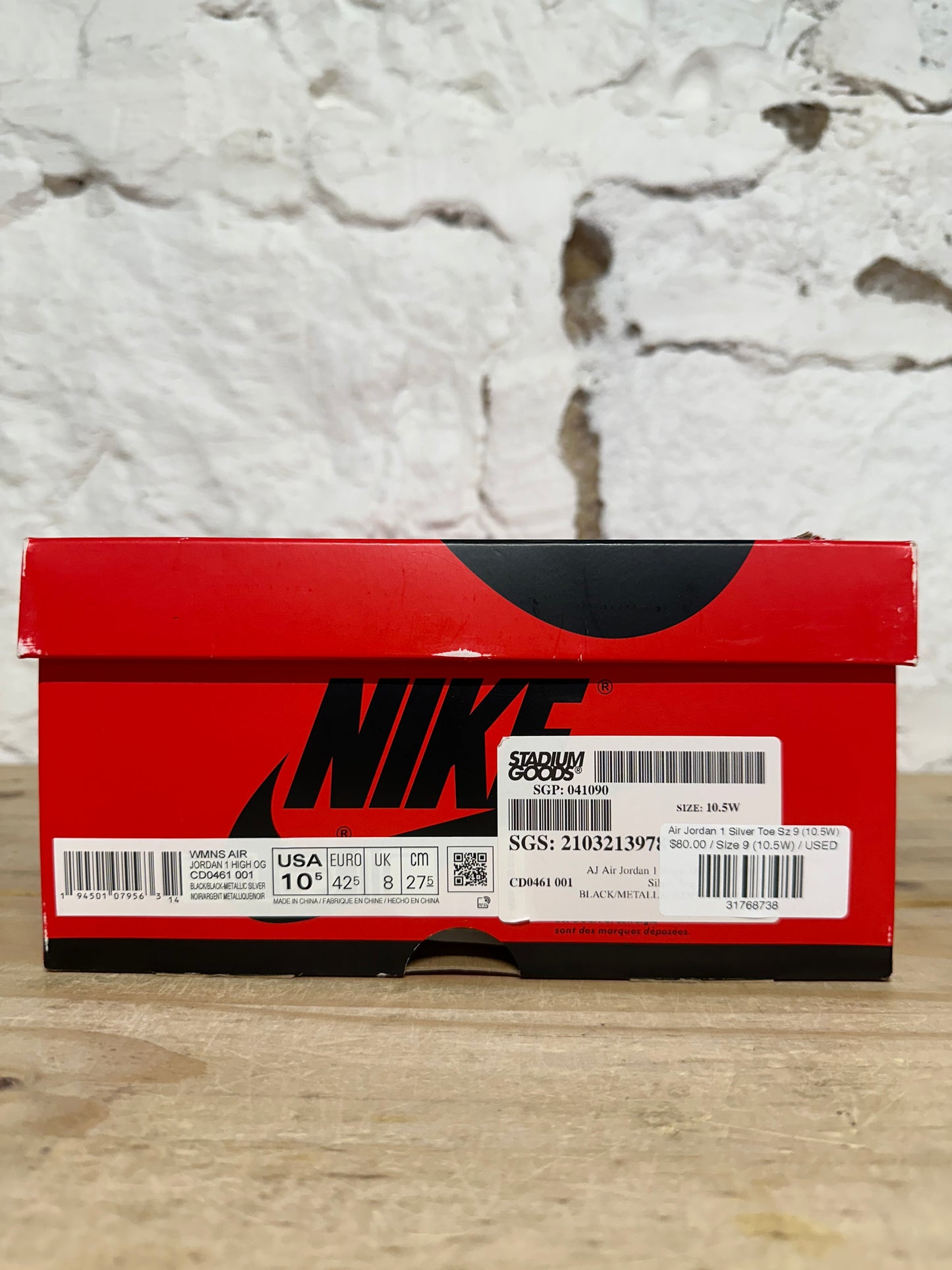 Air Jordan 1 High Silver Toe Sz 9 (10.5W)