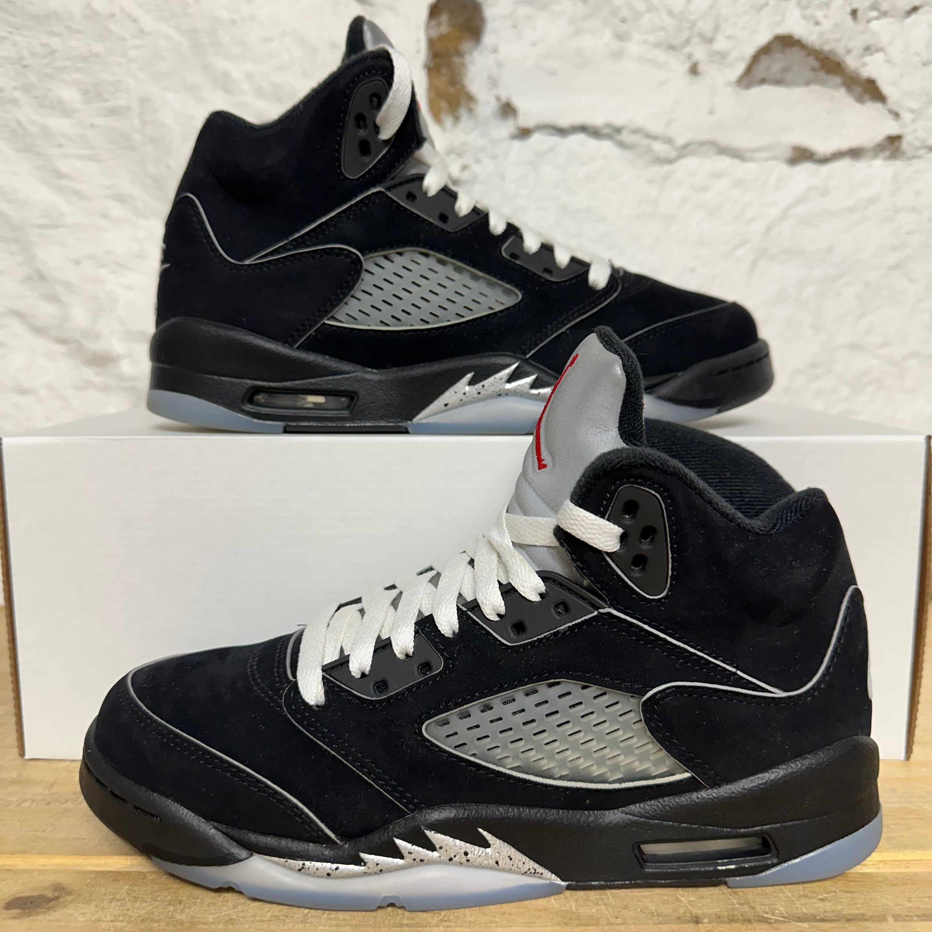 Air Jordan 5 Black Metallic Reimagined Sz 5.5Y