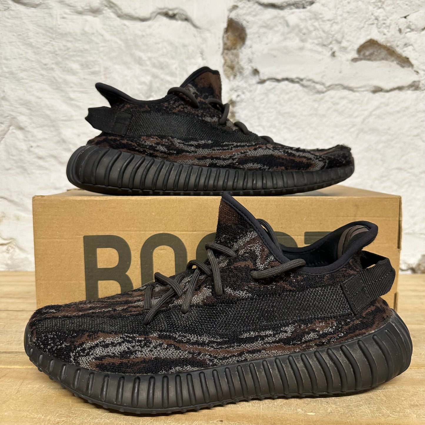 Yeezy 350 V2 MX Rock Sz 9.5
