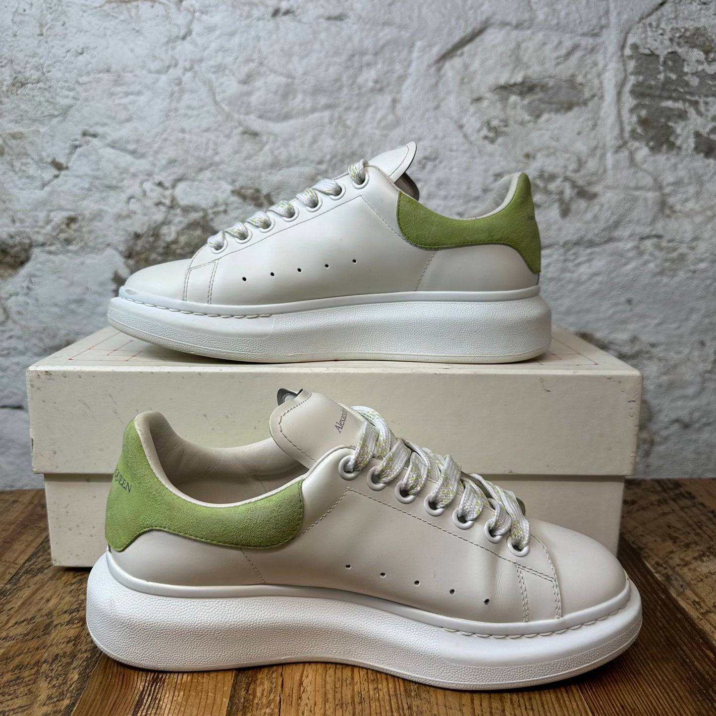 Alexander Mcqueen Green Suede Tab White Sneaker Sz 7.5 (40.5)