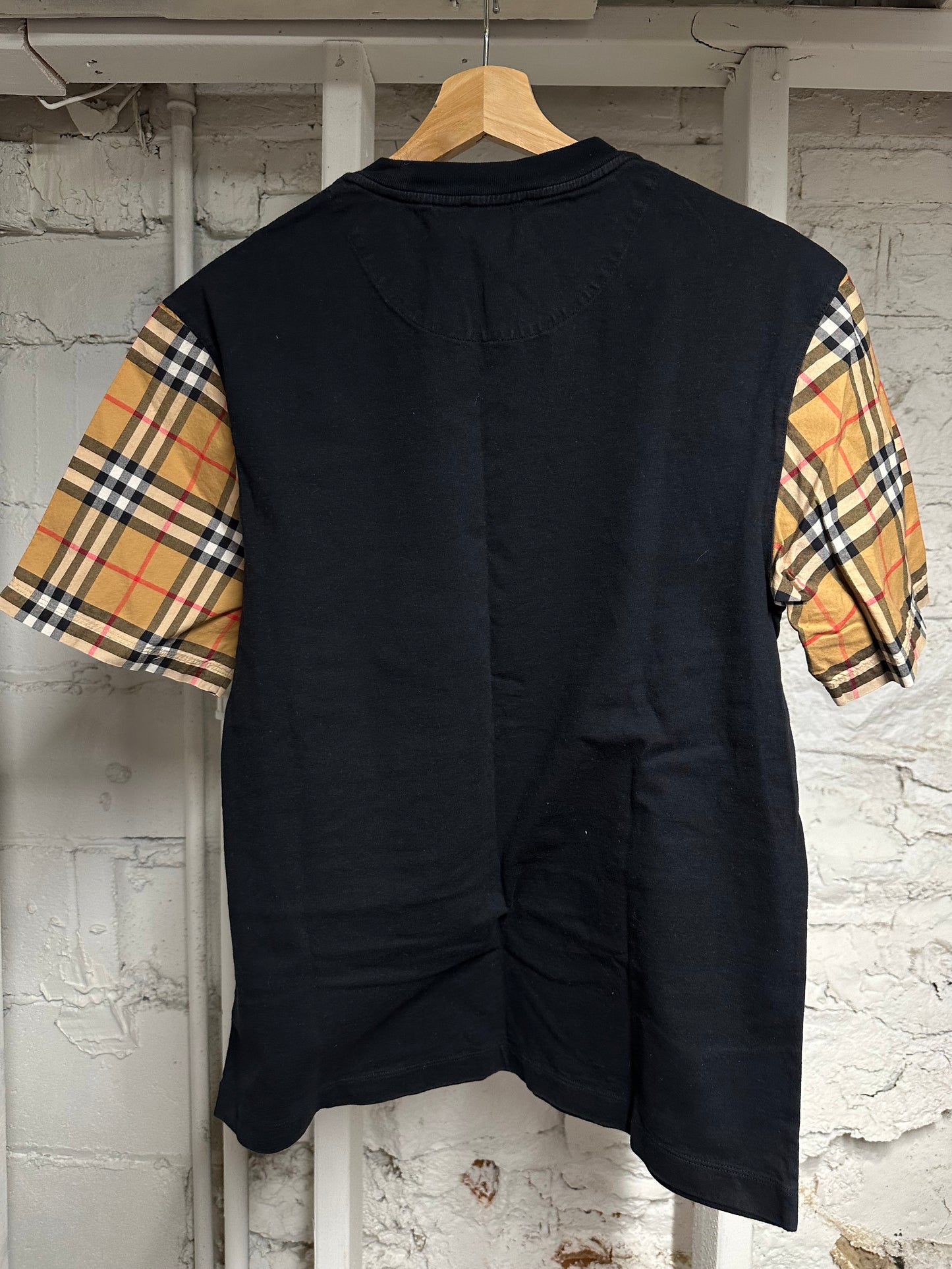 Burberry Black Plaid Sleeve T-shirt Sz XS