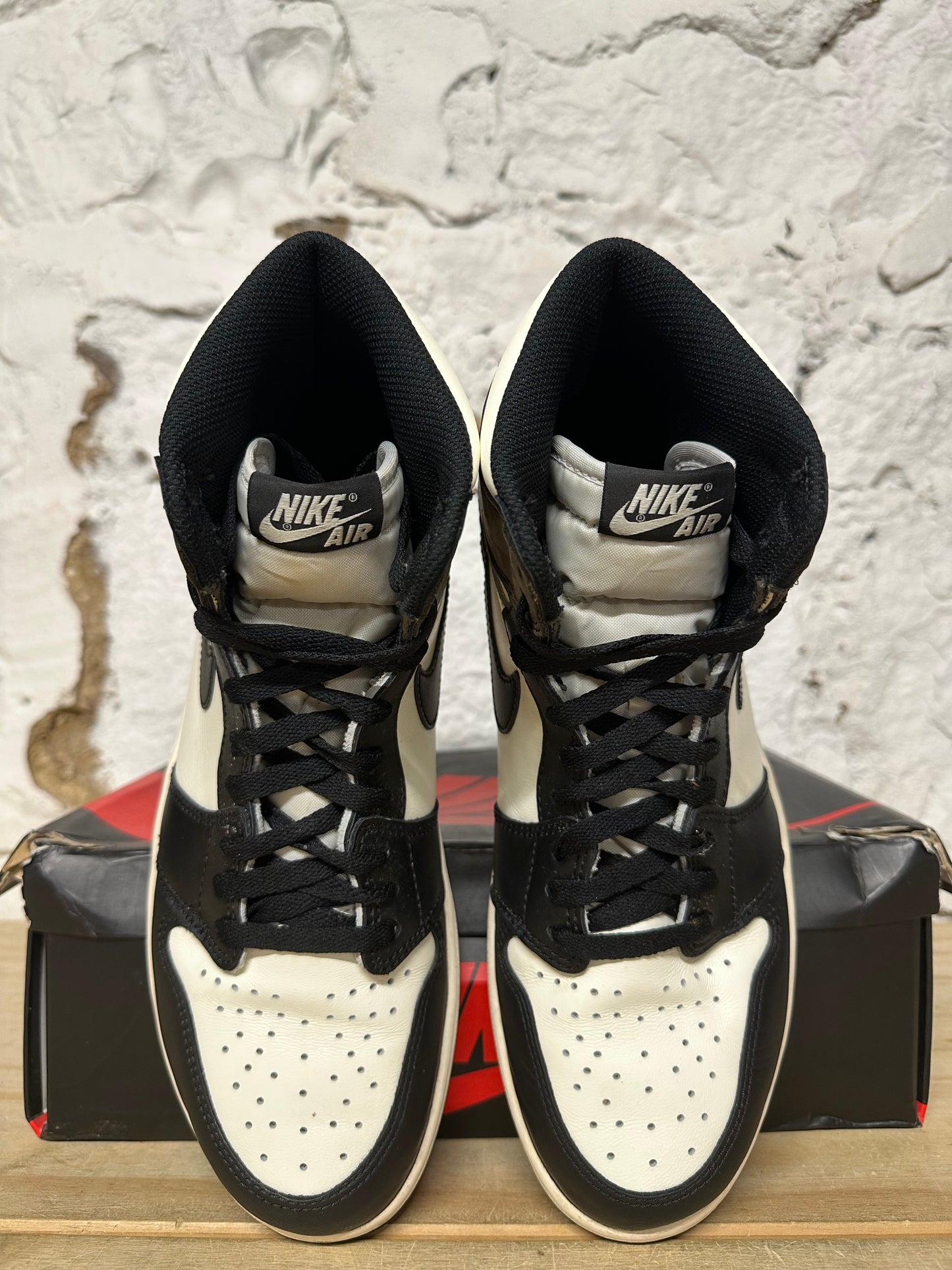 Air Jordan 1 High Dark Mocha Sz 10.5