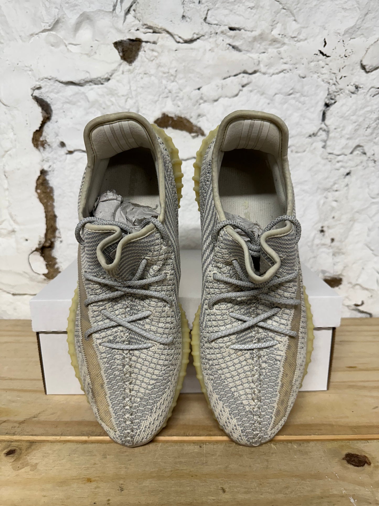 Yeezy 350 V2 Lundmark Sz 13