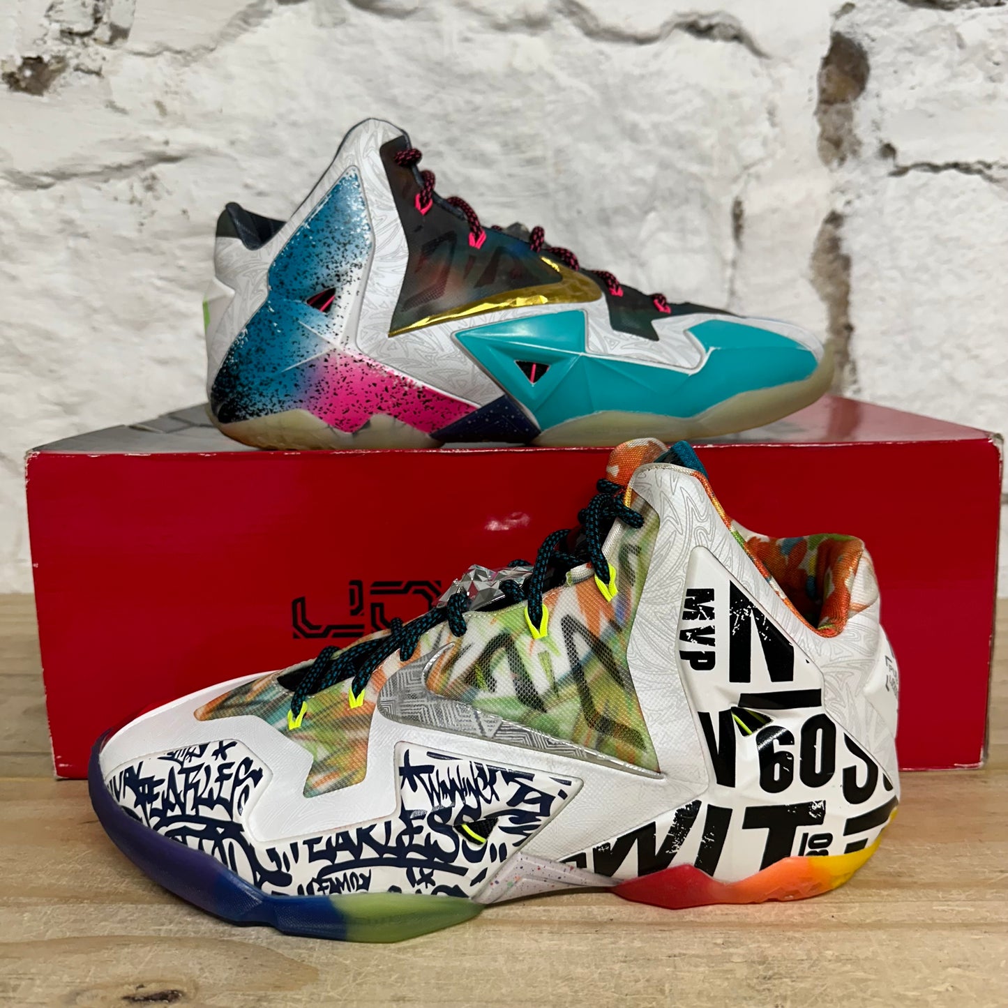 Nike LeBron 11 What The Sz 9.5